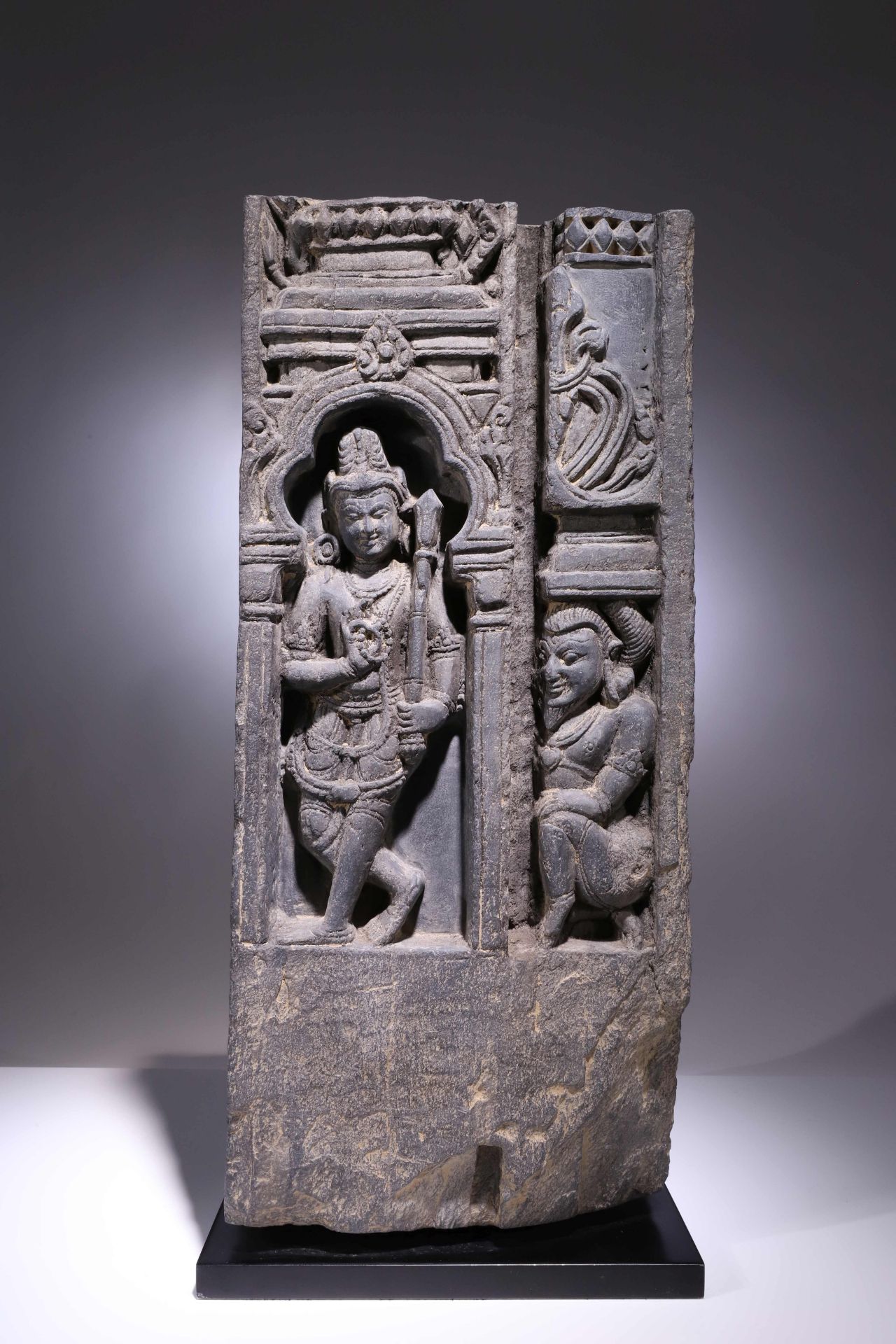 STONE PANEL WITH VARIOUS SCULPTURES - Image 2 of 2