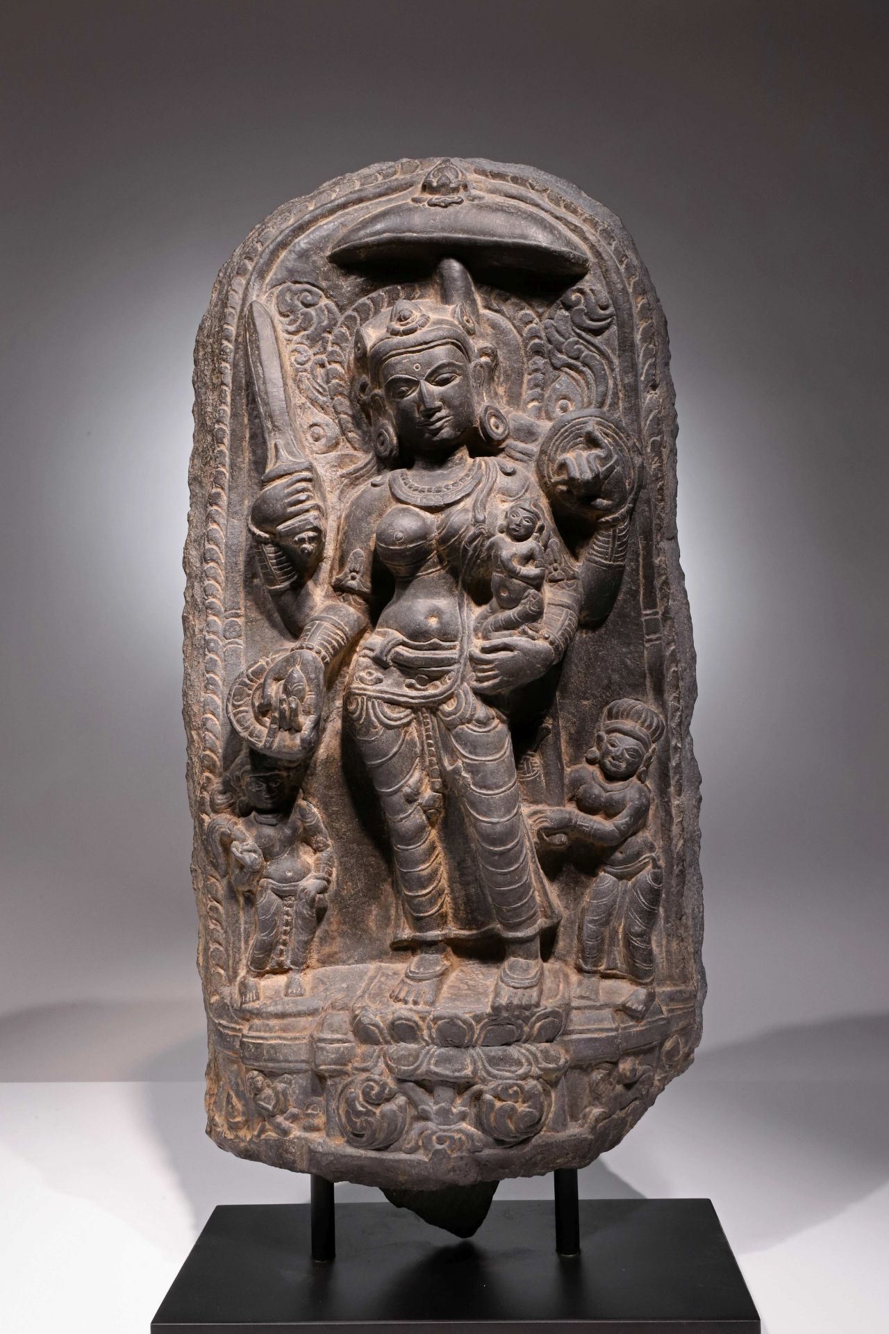 FEMALE GODDESS WITH CHILD - Image 2 of 2