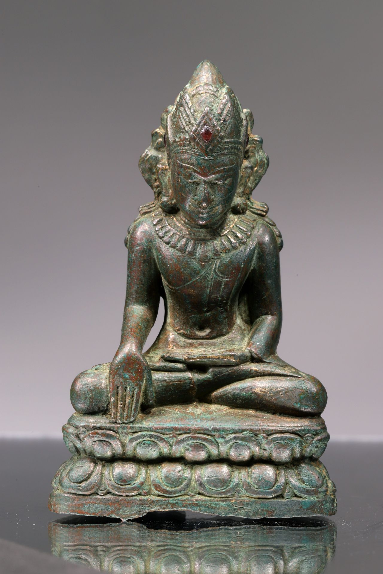 CROWNED BUDDHA