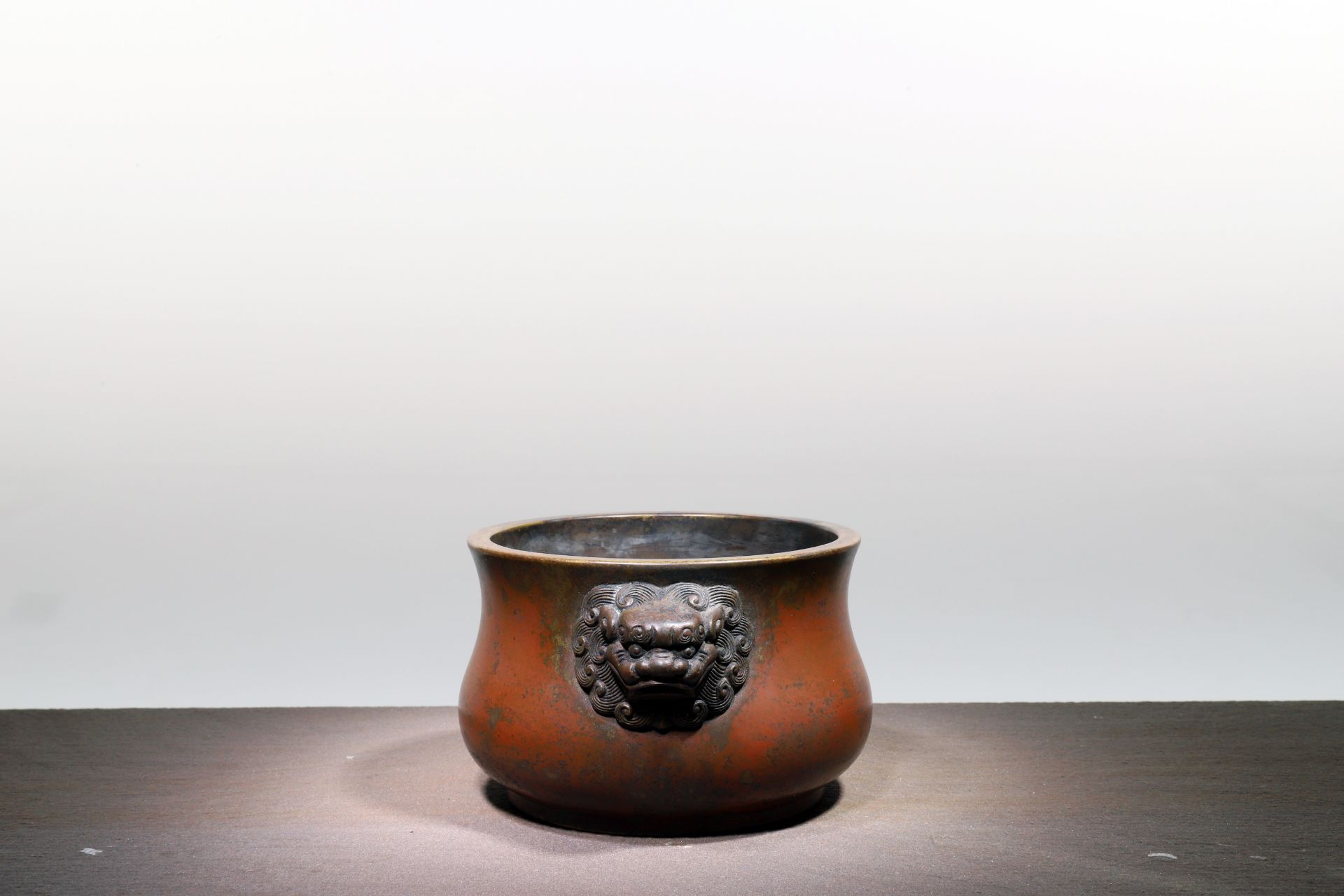 LION EAR CENSER - Image 2 of 4