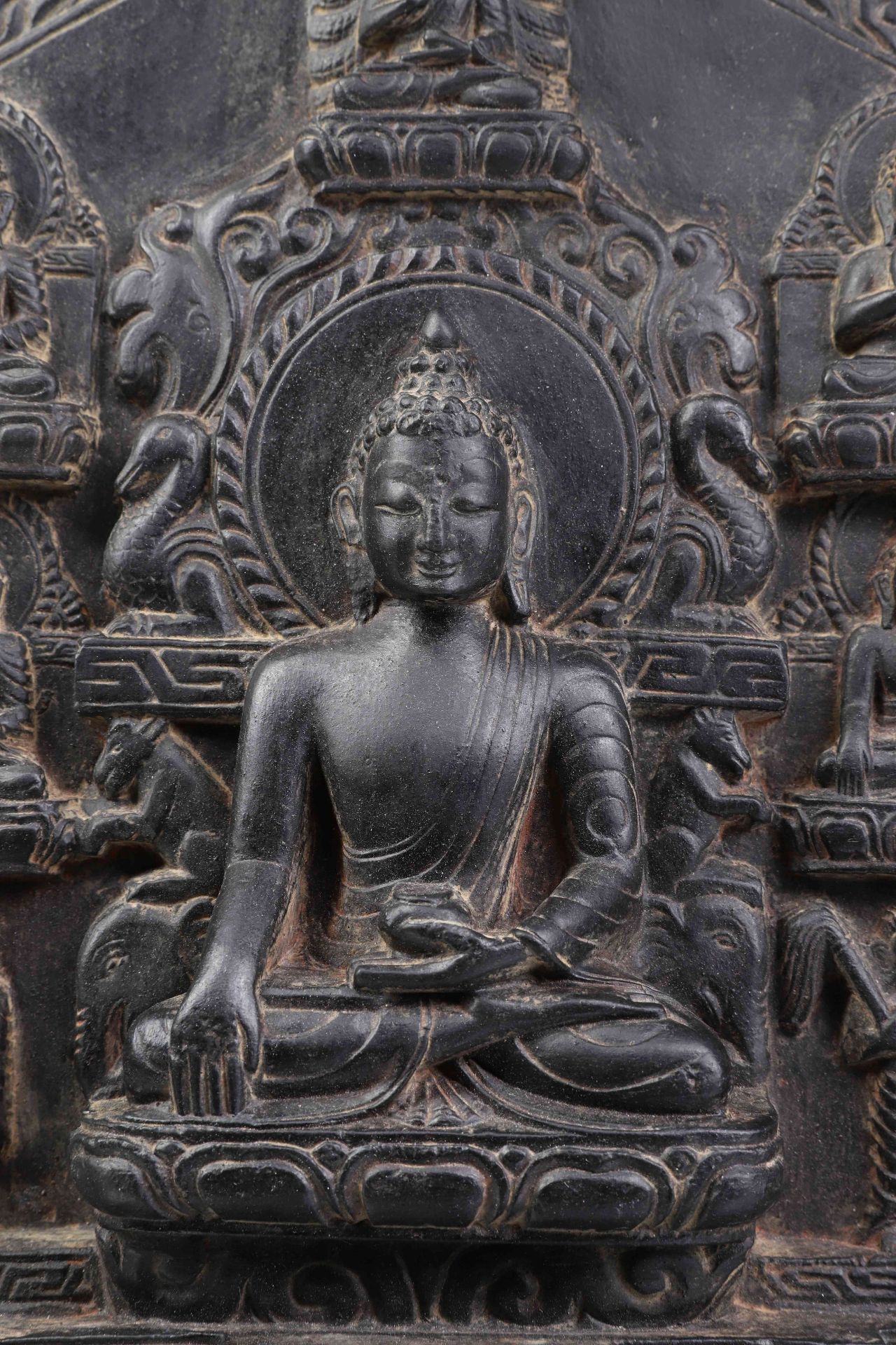 STONE PANEEL DEPICTING BUDDHA WITH CONSORTS - Image 5 of 6