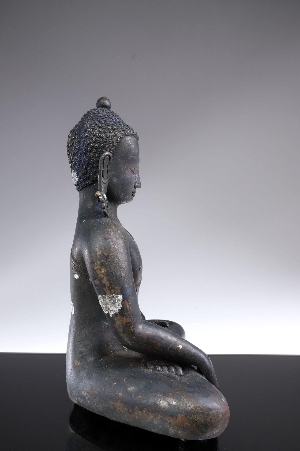 SEATED BUDDHA - Image 3 of 8