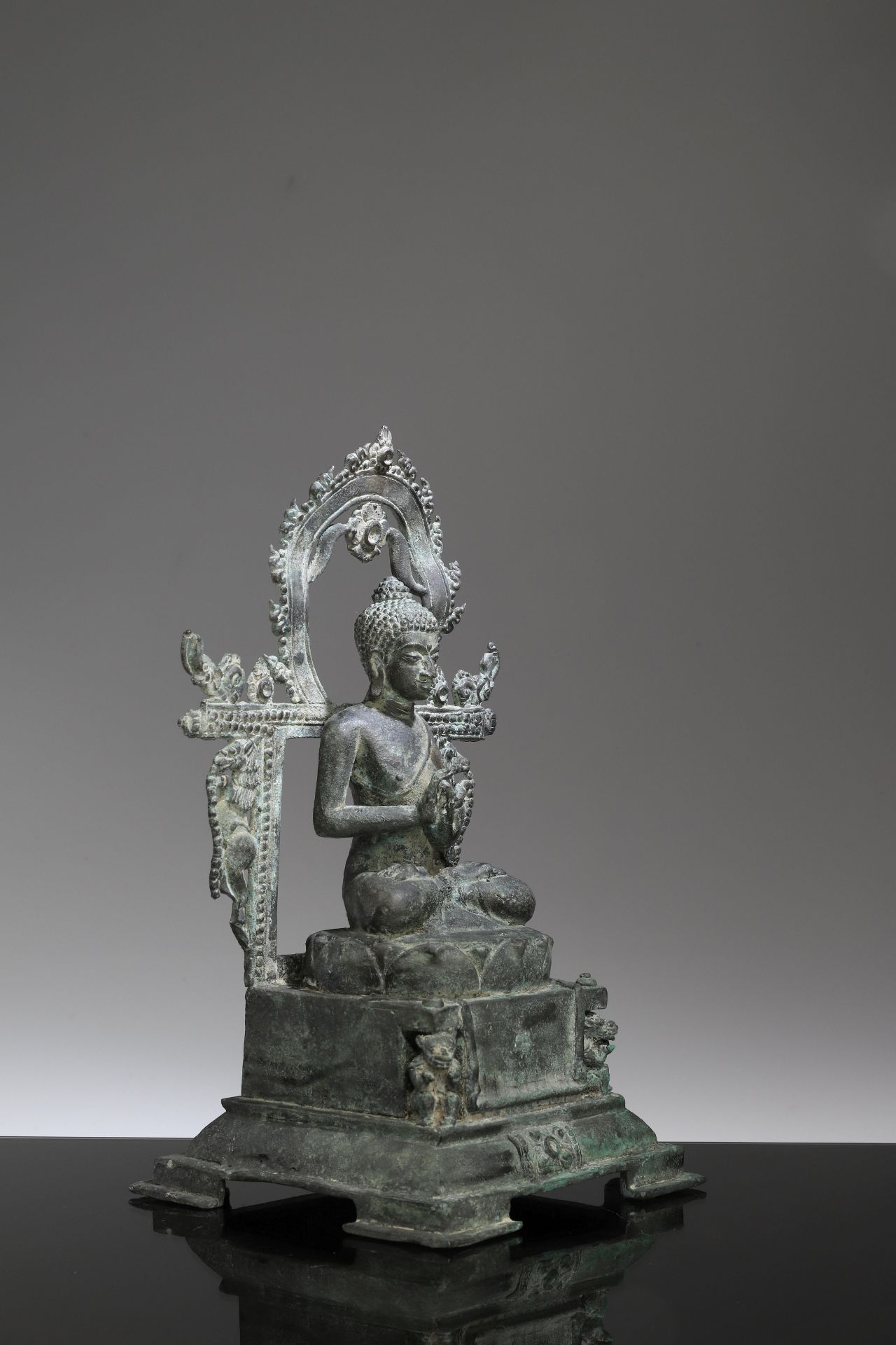 SITTING BUDDHA - Image 2 of 8