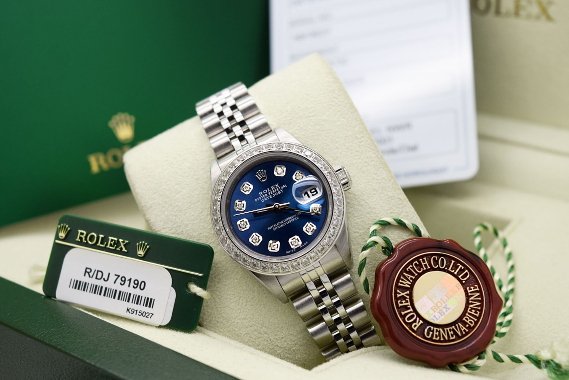 Ladies Rolex Datejust 26mm (Navy Blue Diamond Dial) with Boxset and Authenticity Card