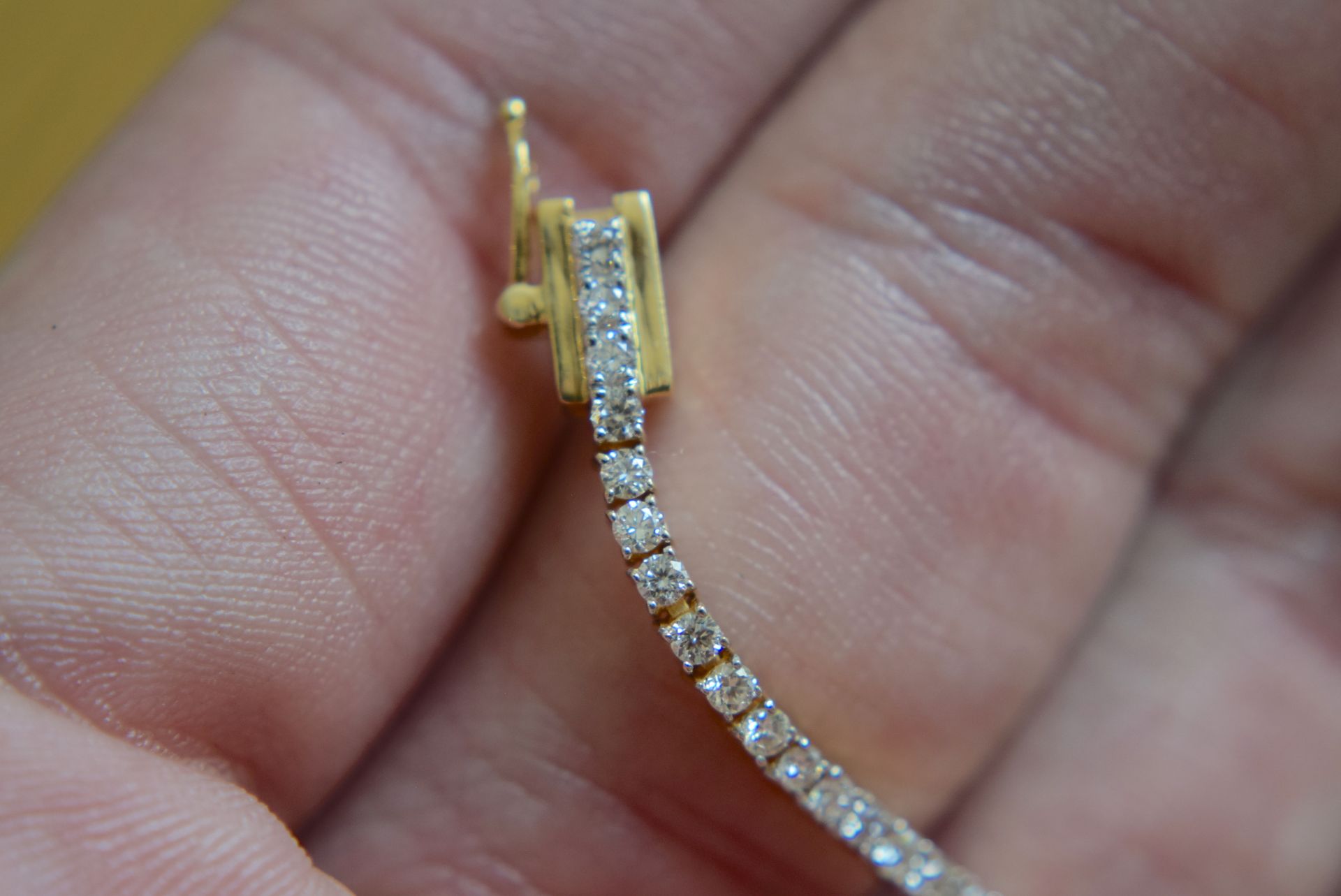 2.08ct Diamond (Approx) 18k Yellow Gold Bracelet - Image 3 of 7