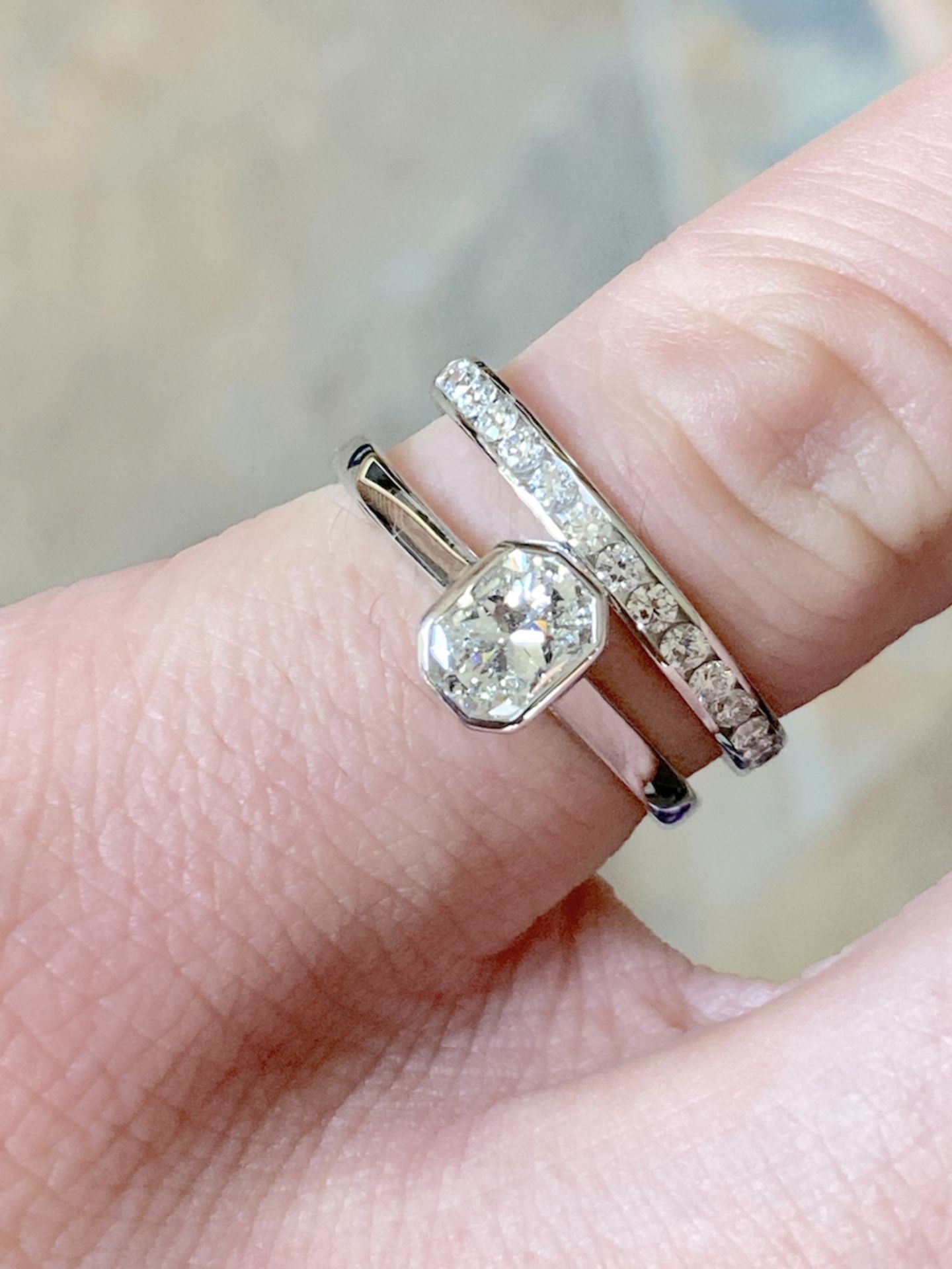 Beautiful Platinum Diamond Ring Set - Solitaire (VVS1) & Band Over 1ct Total (£7,937 Valuation) - Image 19 of 32