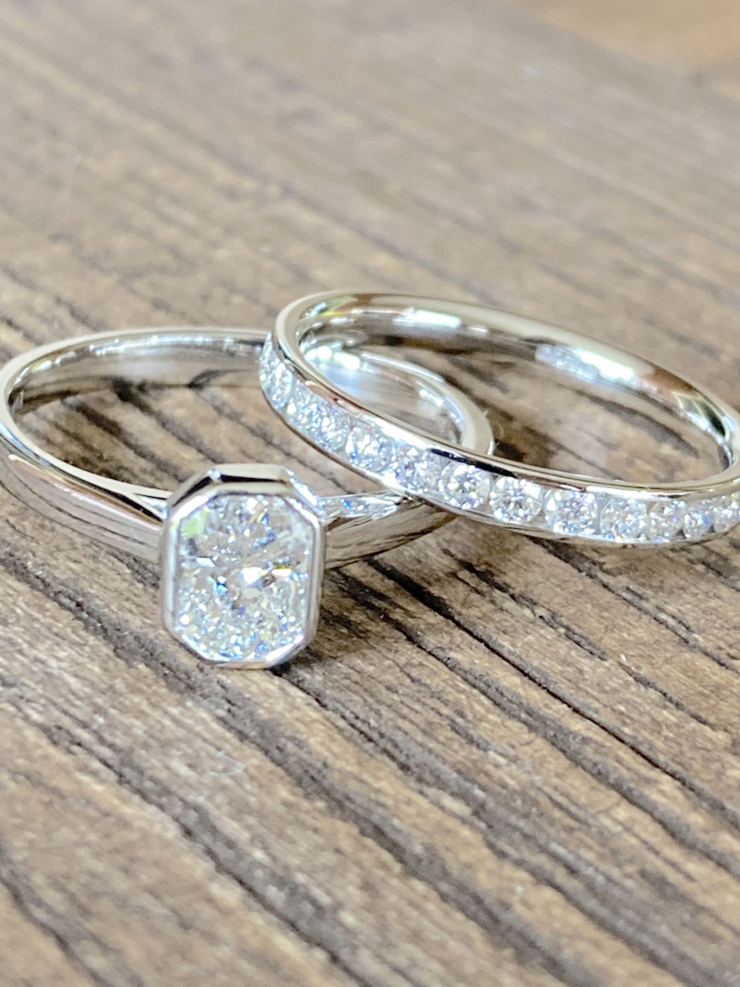 Beautiful Platinum Diamond Ring Set - Solitaire (VVS1) & Band Over 1ct Total (£7,937 Valuation) - Image 13 of 32