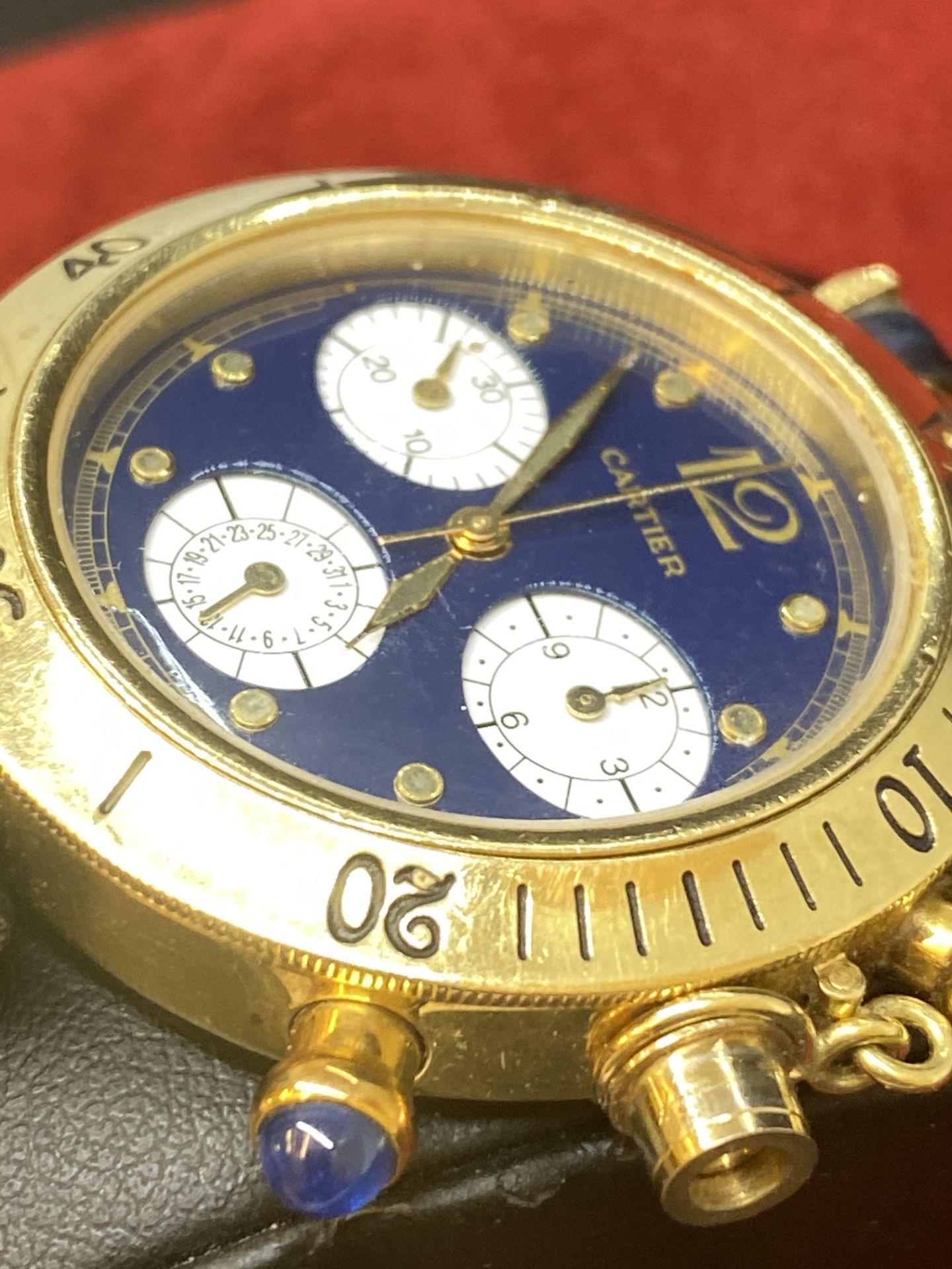 CARTIER CHRONO 18k GOLD WATCH - Image 8 of 12