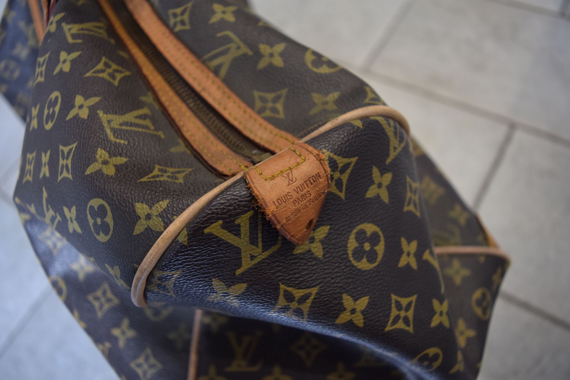 Bag/ Holdall Marked Louis Vuitton - Image 4 of 7