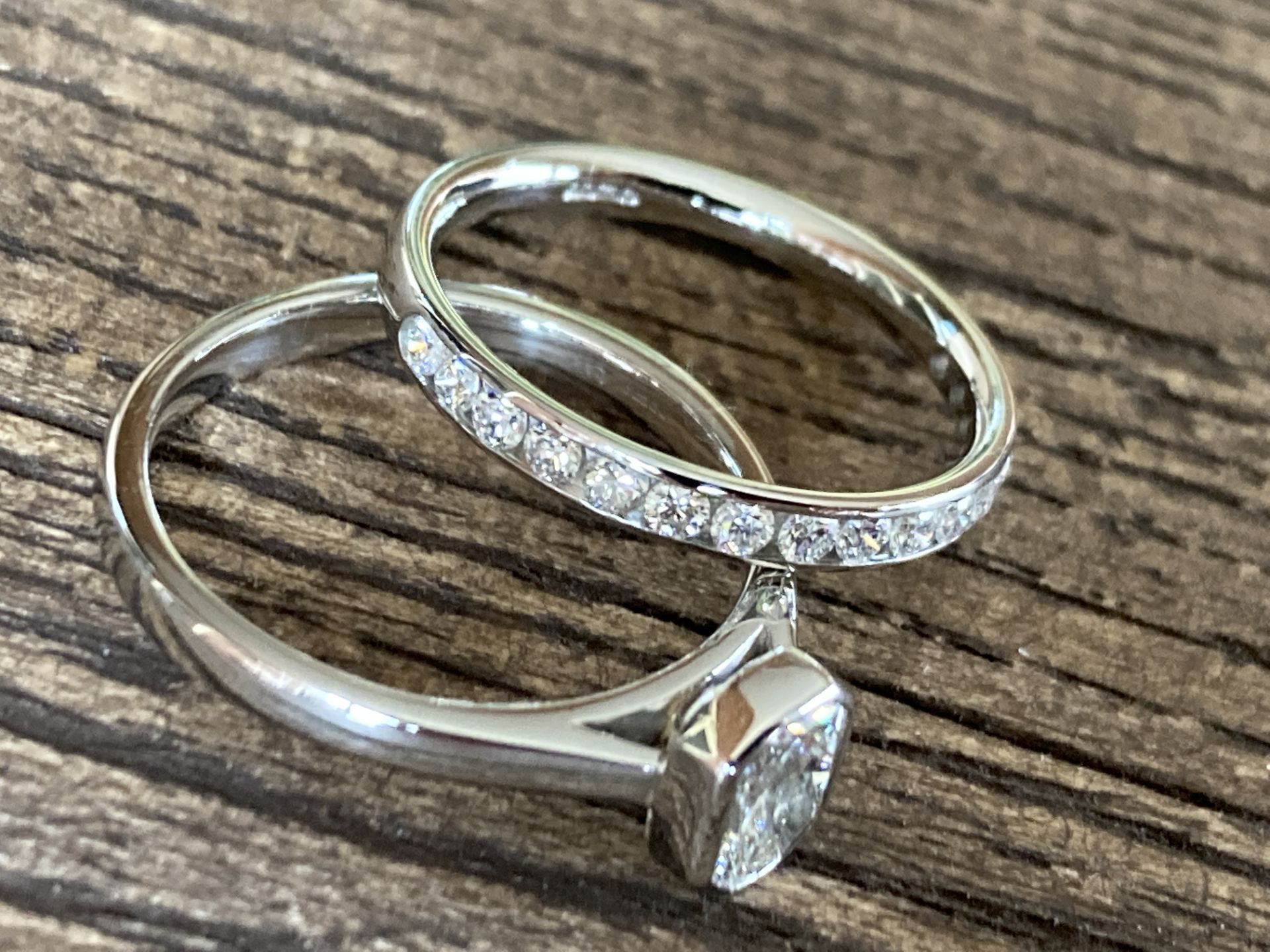 Beautiful Platinum Diamond Ring Set - Solitaire (VVS1) & Band Over 1ct Total (£7,937 Valuation) - Image 14 of 32