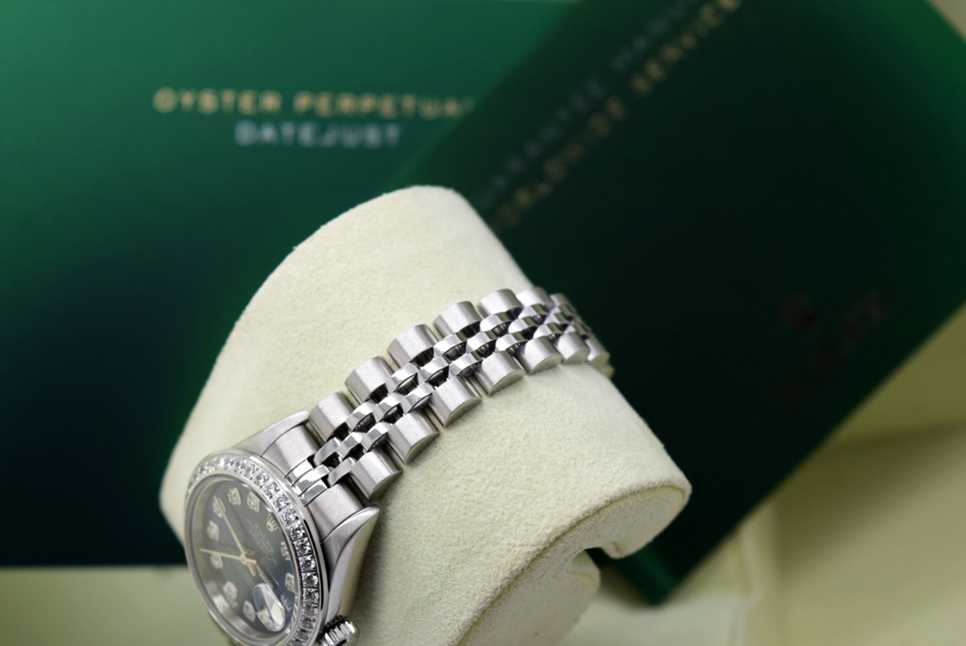 Ladies Rolex Datejust 26mm (Navy Blue Diamond Dial) with Boxset and Authenticity Card - Image 7 of 11