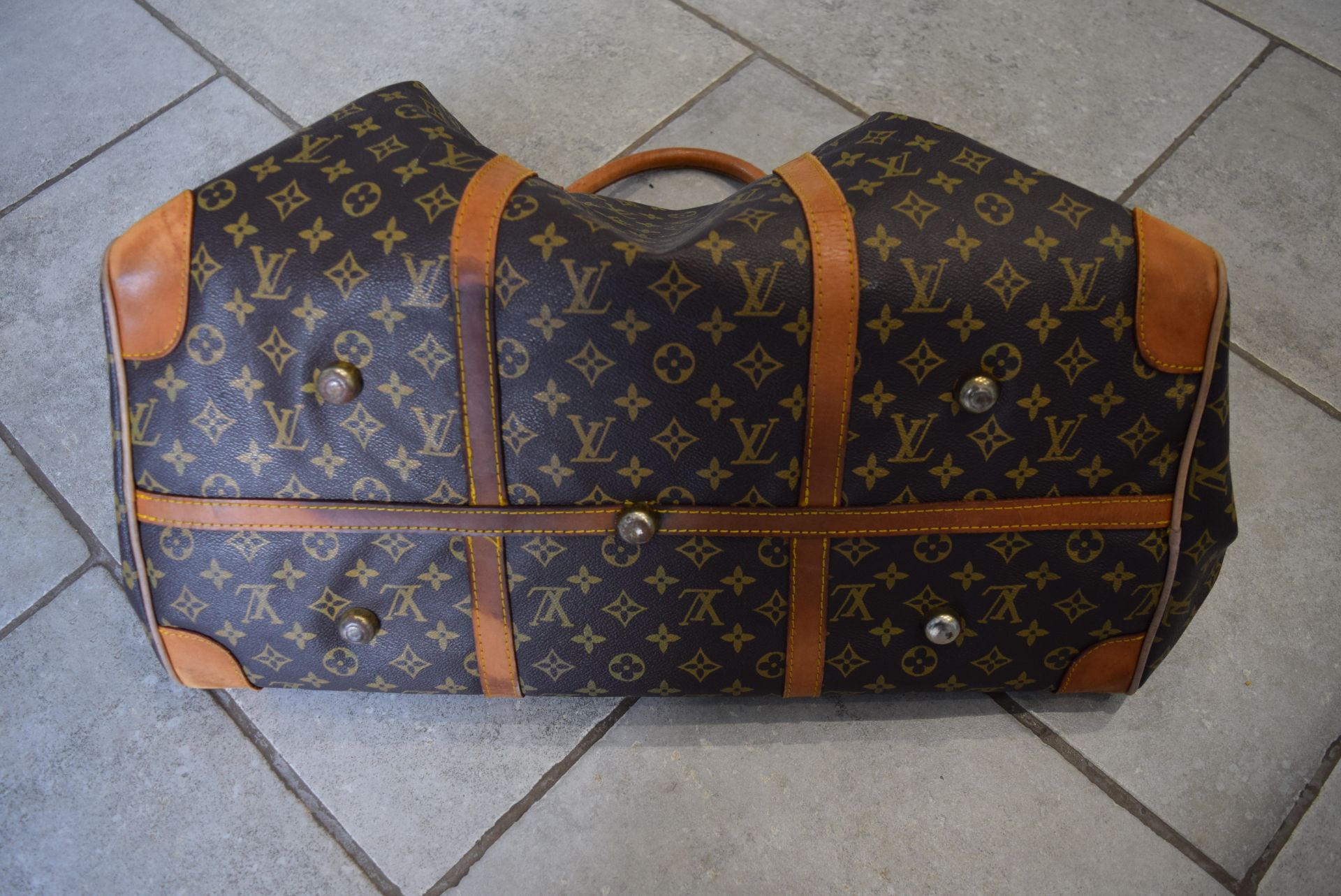 Bag/ Holdall Marked Louis Vuitton - Image 6 of 7