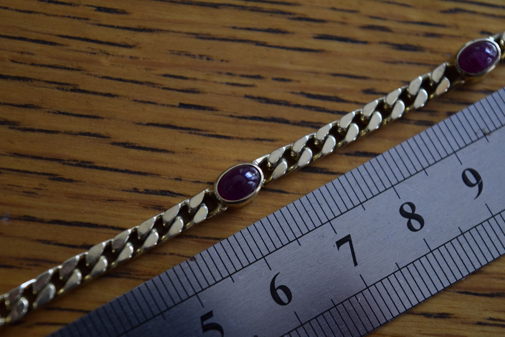 18k Yellow Gold Ruby Cabochon Bracelet - Image 4 of 4