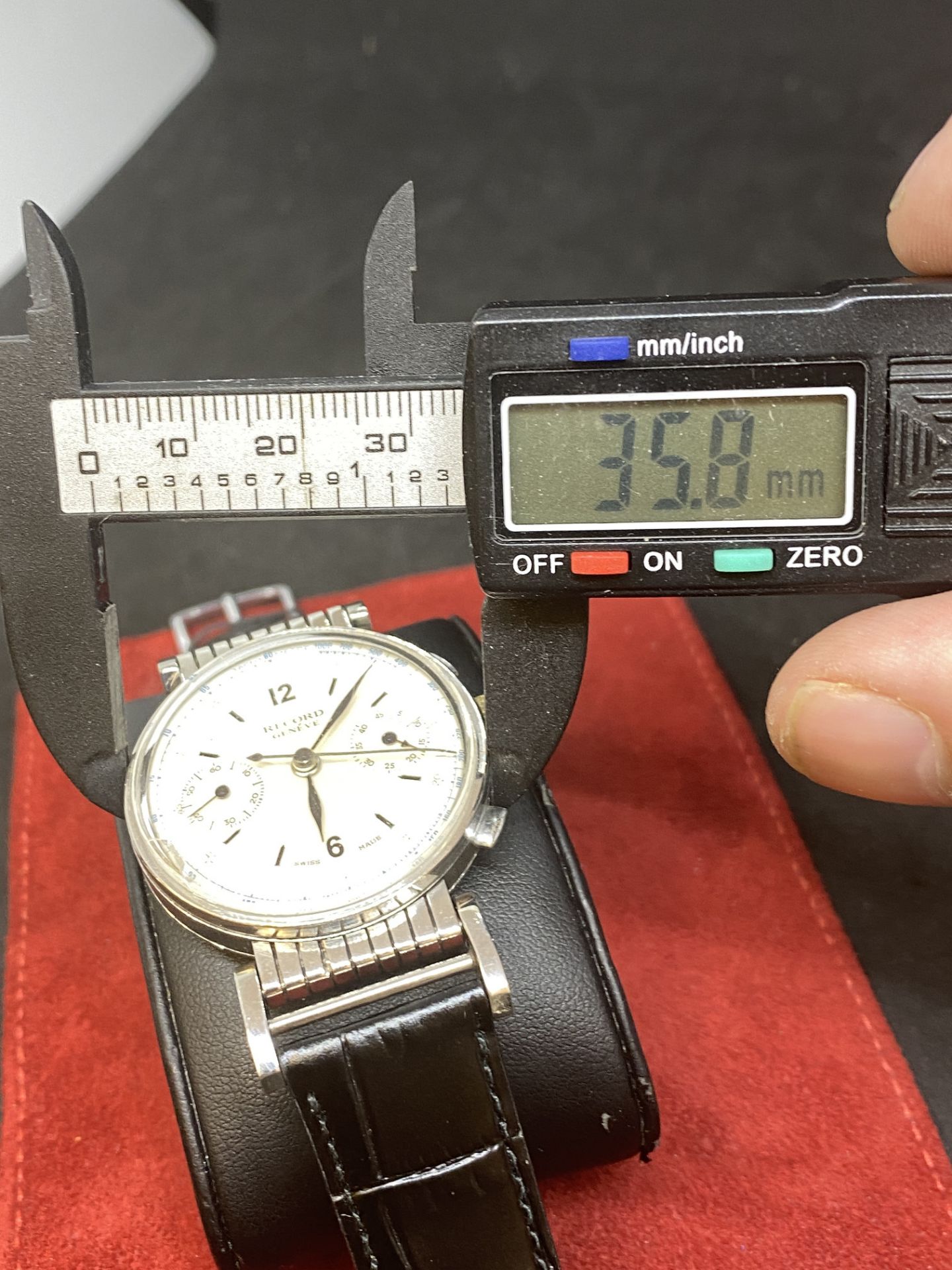RECORD WATCH - Image 6 of 7