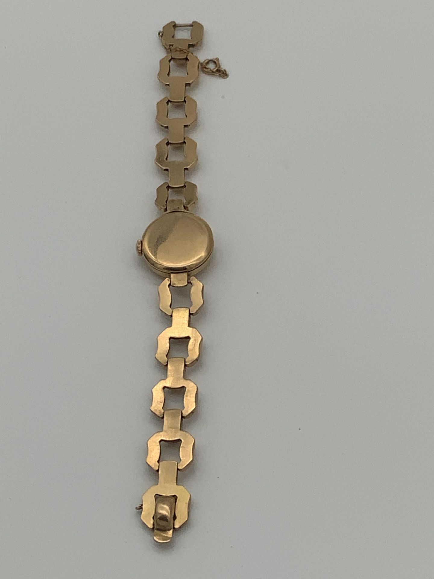 LADIES 18ct GOLD OMEGA WATCH - 26 GRAMS - Image 4 of 5