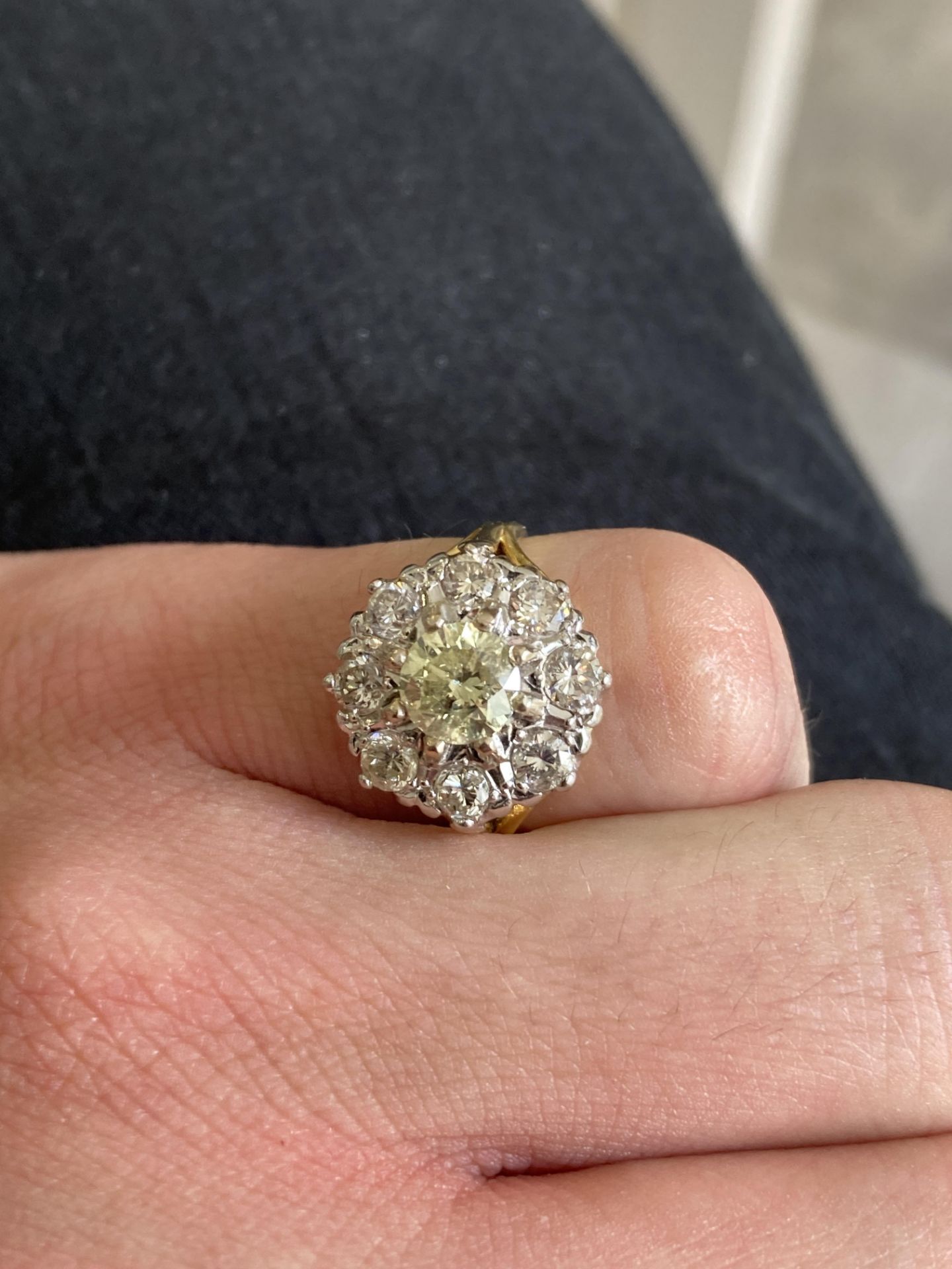 18k Gold & Diamond Ring Approx 1.3ct Total - Appears Fancy Yellow Centre Stone (Size: N) - Image 3 of 9