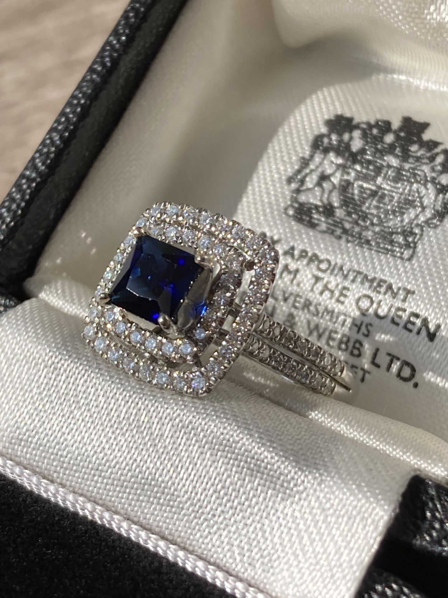 1.51CT BLUE SAPPHIRE & DIAMOND RING, 950 PLATINUM - Image 6 of 8
