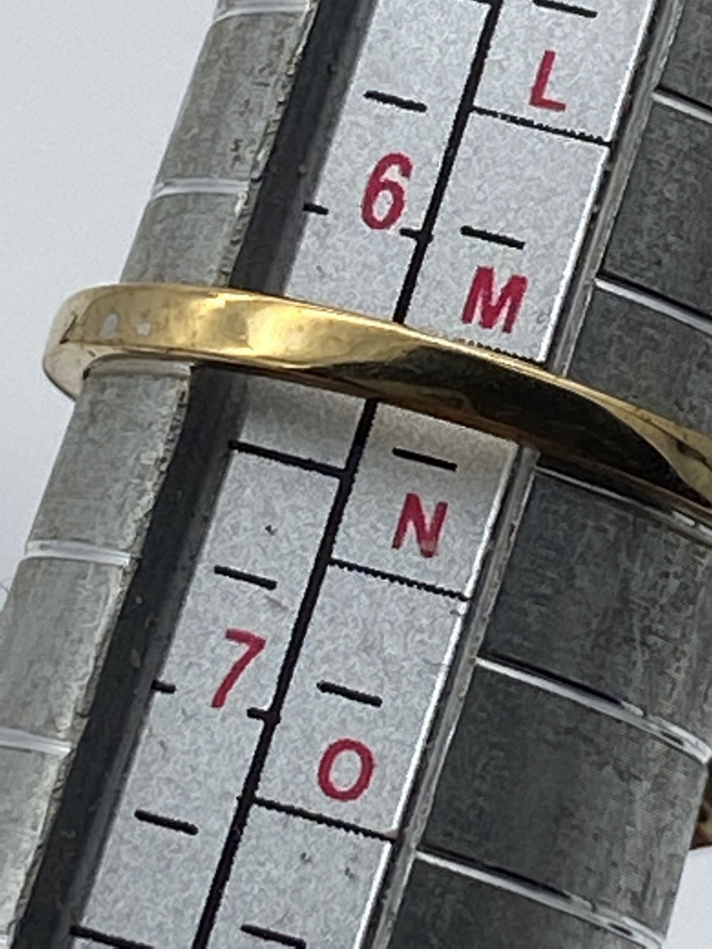 9ct GOLD 3.00ct SAPPHIRE & DIAMOND RING - Image 3 of 3