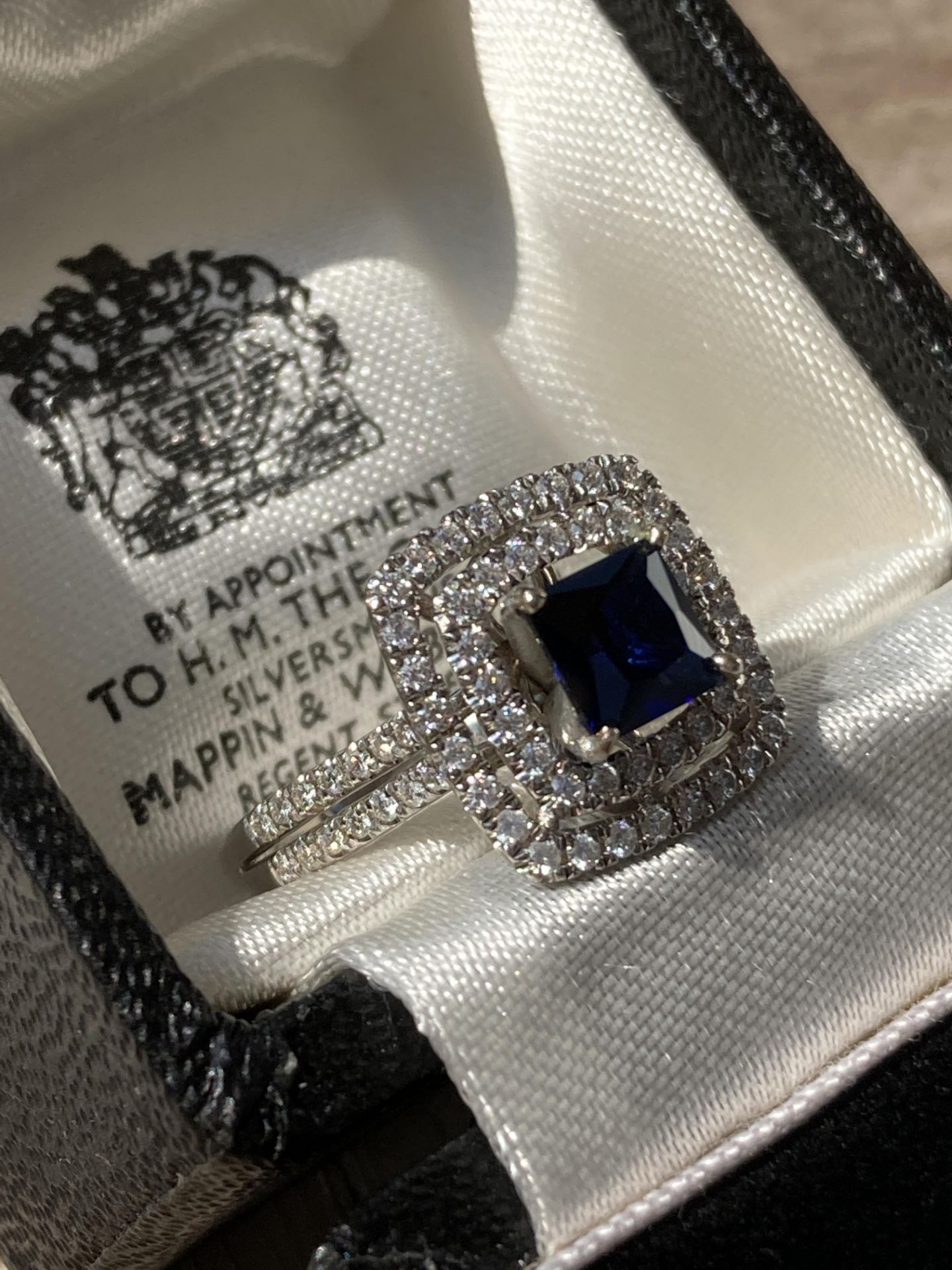 1.51CT BLUE SAPPHIRE & DIAMOND RING, 950 PLATINUM - Image 7 of 8