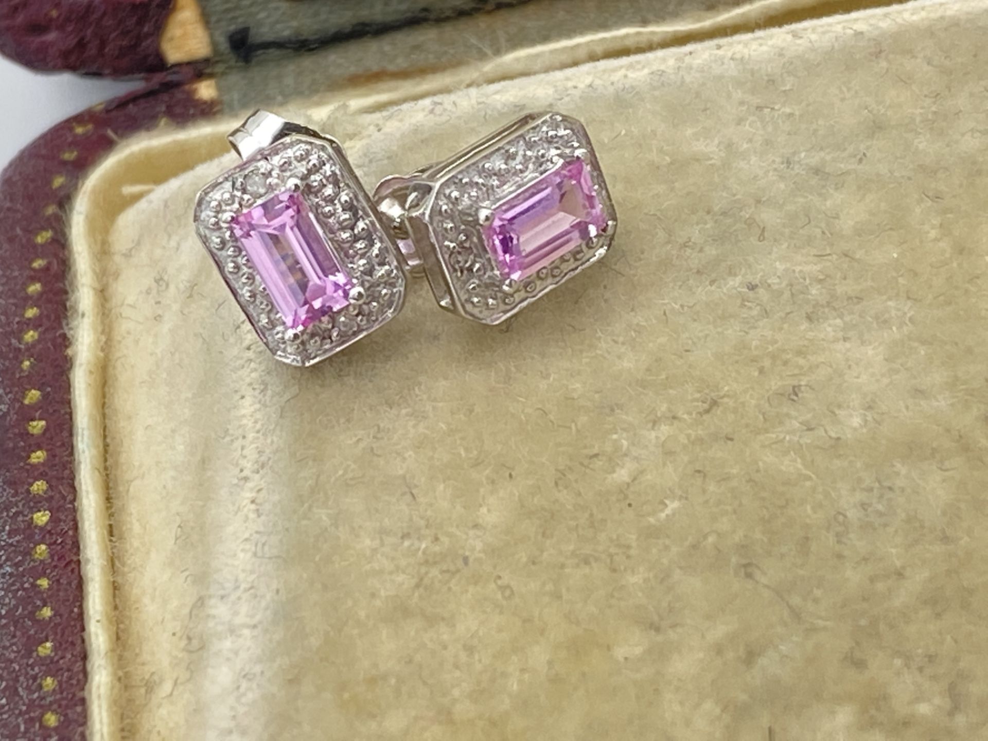 9ct WHITE GOLD PINK SAPPHIRE & DIAMOND EARRINGS - Image 3 of 3