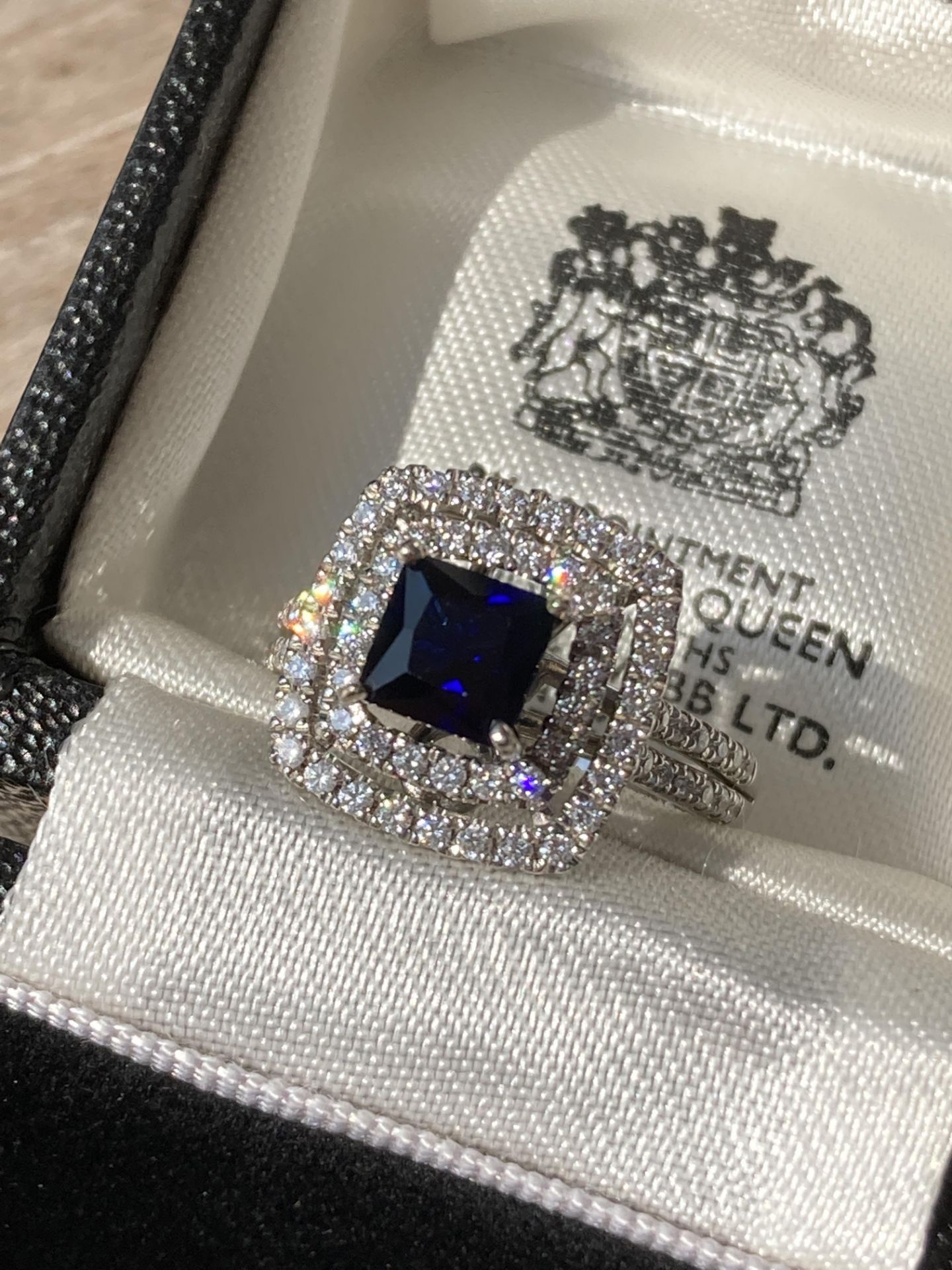 1.51CT BLUE SAPPHIRE & DIAMOND RING, 950 PLATINUM - Image 4 of 8