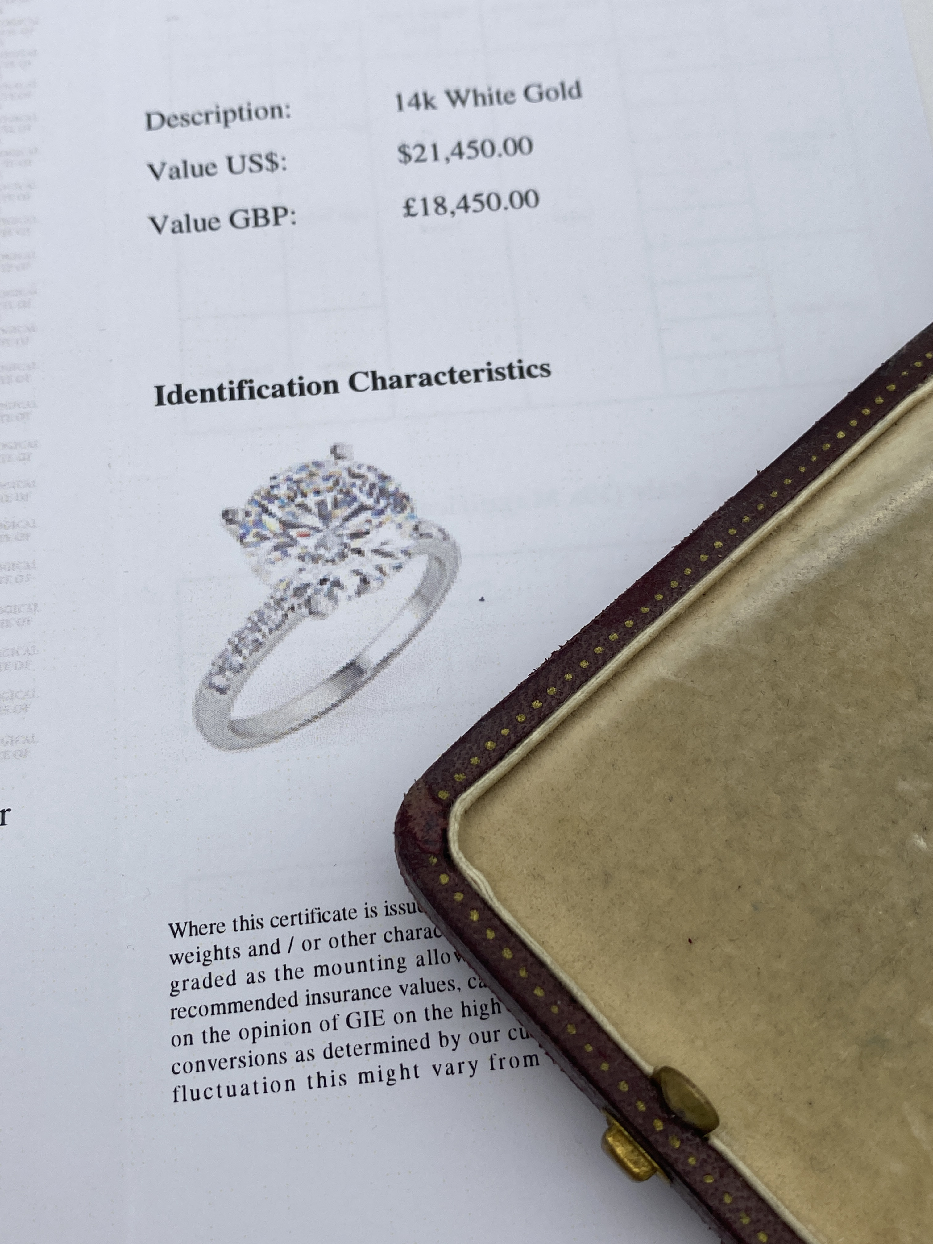 2.63ct DIAMOND SOLITAIRE WITH 0.50ct DIAMOND ACCENTS WITH VALUATION FOR £18450.00 - Image 3 of 7