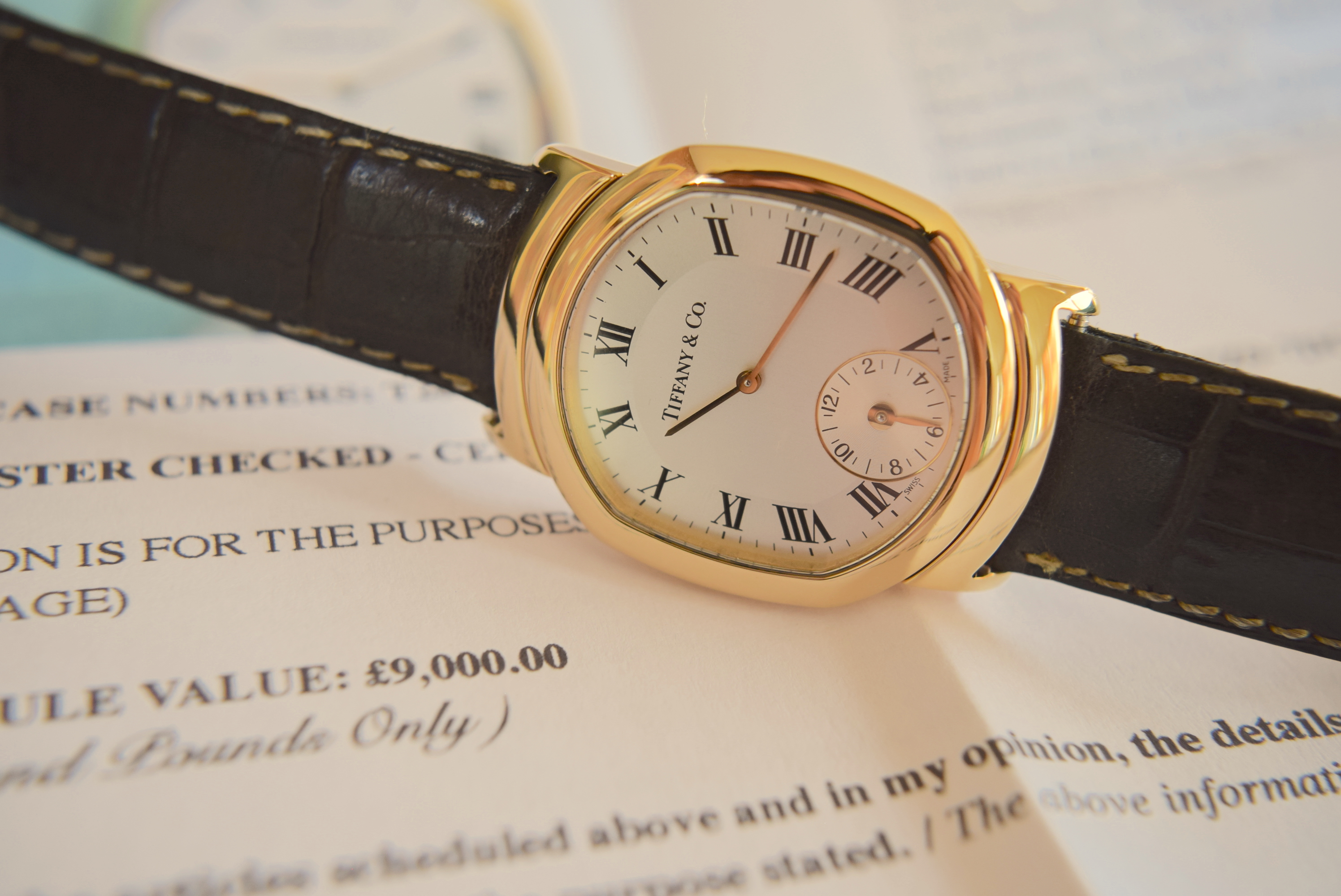 RARE 18K GOLD TIFFANY & CO. "TONNEAU" DUAL-TIME GENTS WRISTWATCH (WITH £9,000 VALUATION) - Image 2 of 10