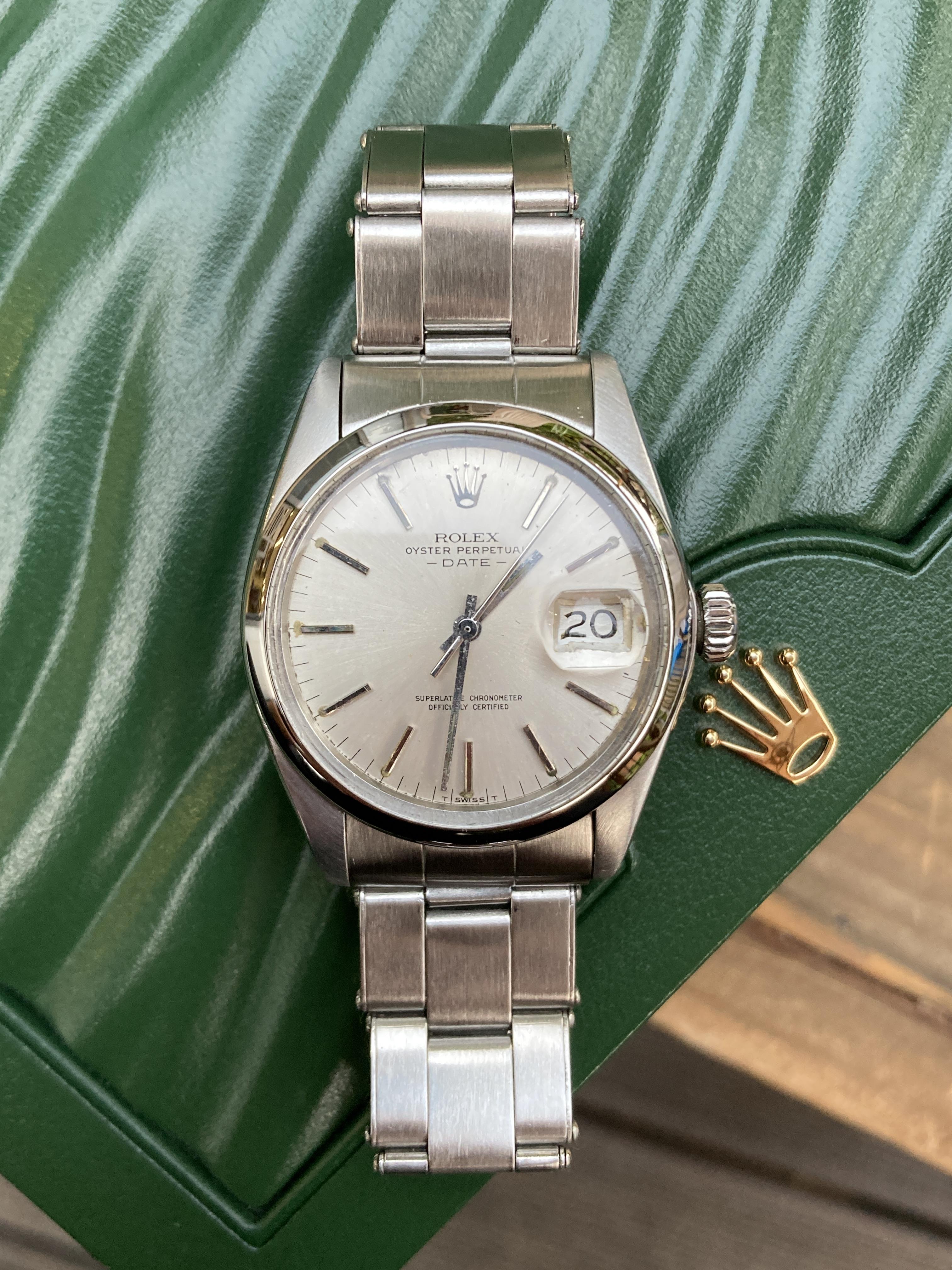 ROLEX OYSTER PERPETUAL DATE 34MM, STAINLESS STEEL, SILVER DIAL - BOX NOT INCLUDED