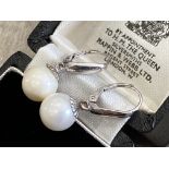 14K WHITE GOLD PEARL DROP EARRINGS - 3.9G WEIGHT (HALLMARKED)