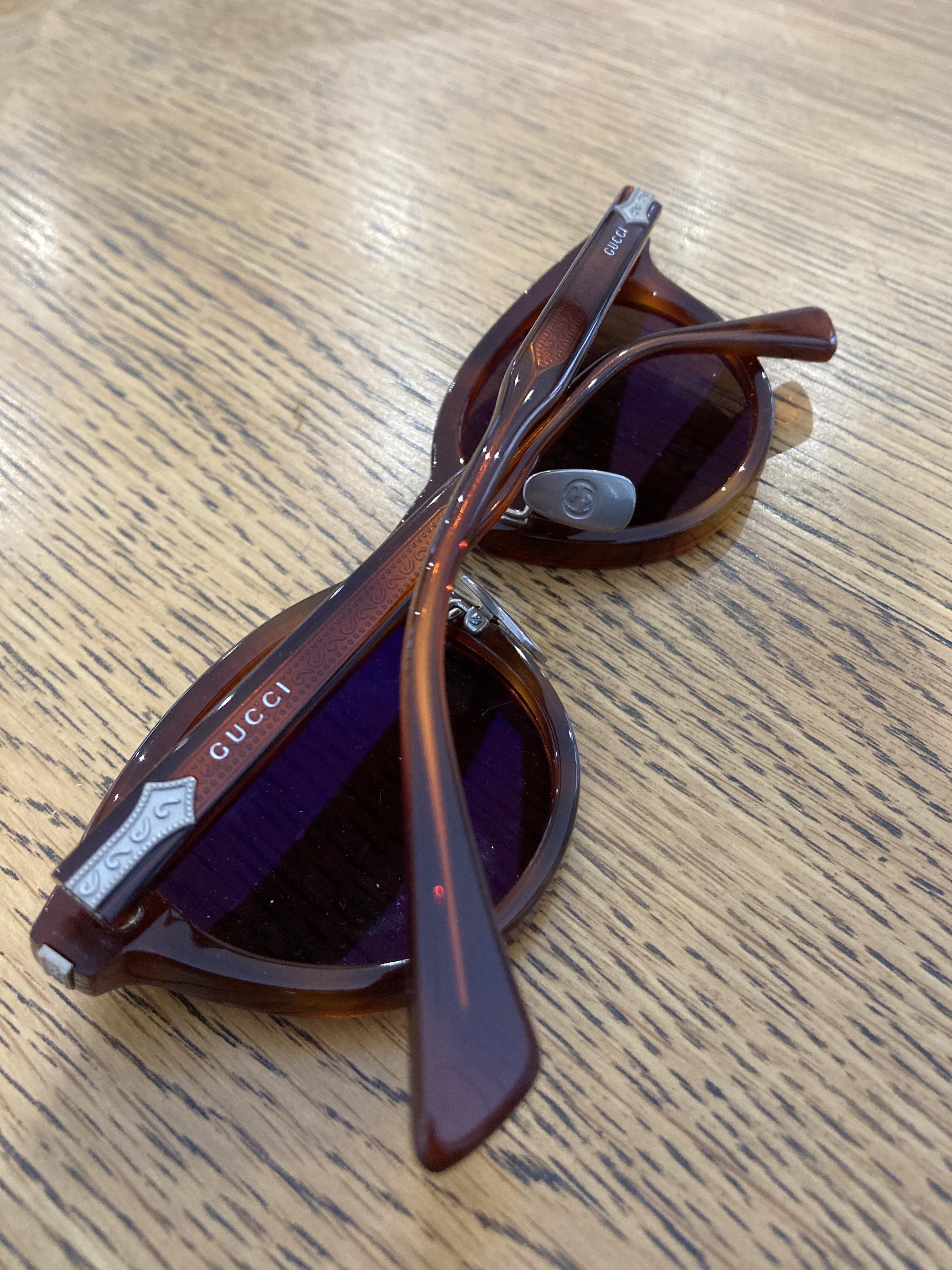 GUCCI SUNGLASSES - Image 2 of 3