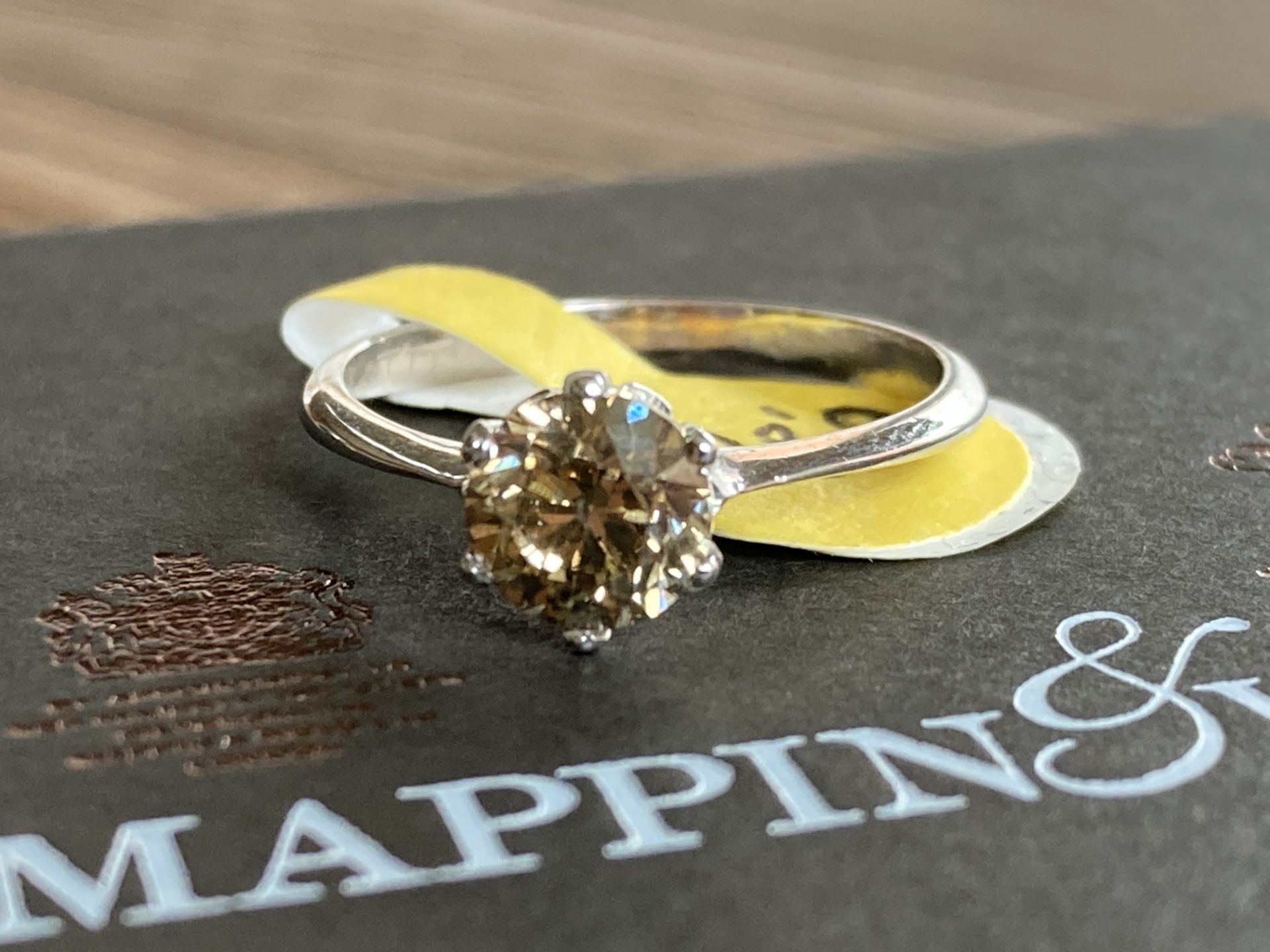 18CT GOLD 0.88CT DIAMOND RING