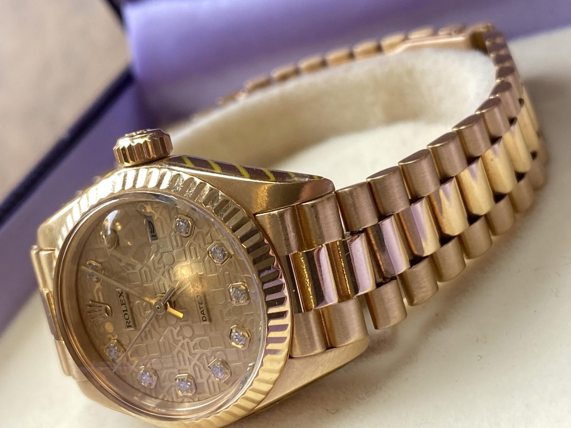 18CT GOLD LADIES ROLEX WITH DIAMOND DIAL WITH RECEIPT - Image 3 of 13