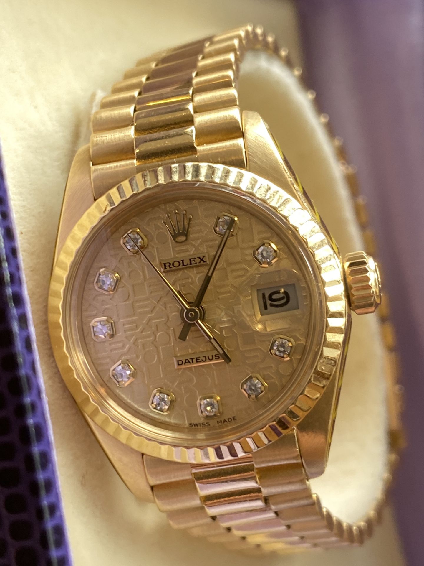 18CT GOLD LADIES ROLEX WITH DIAMOND DIAL WITH RECEIPT - Image 10 of 13