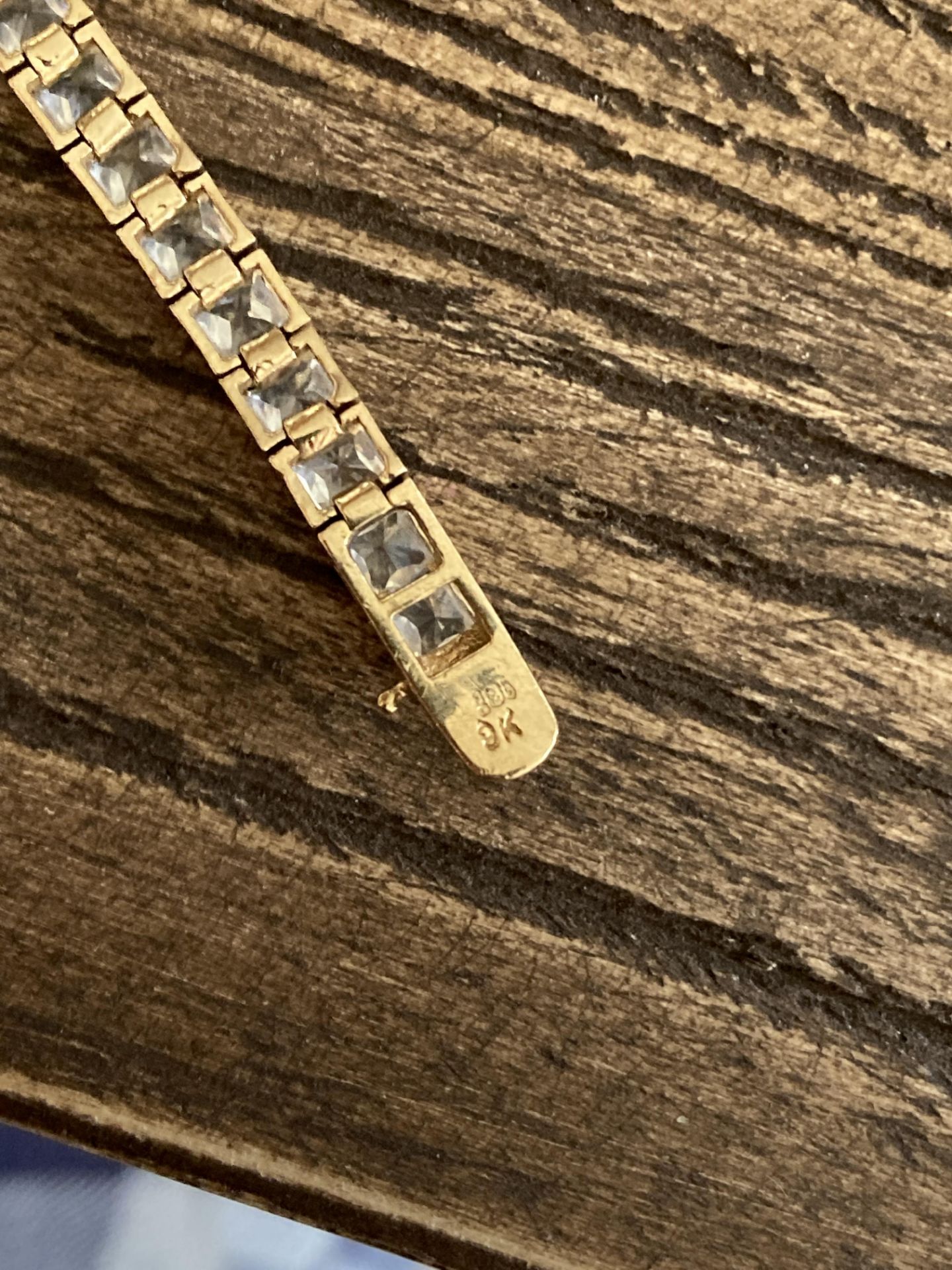 9CT LINE BRACELET - Image 2 of 3