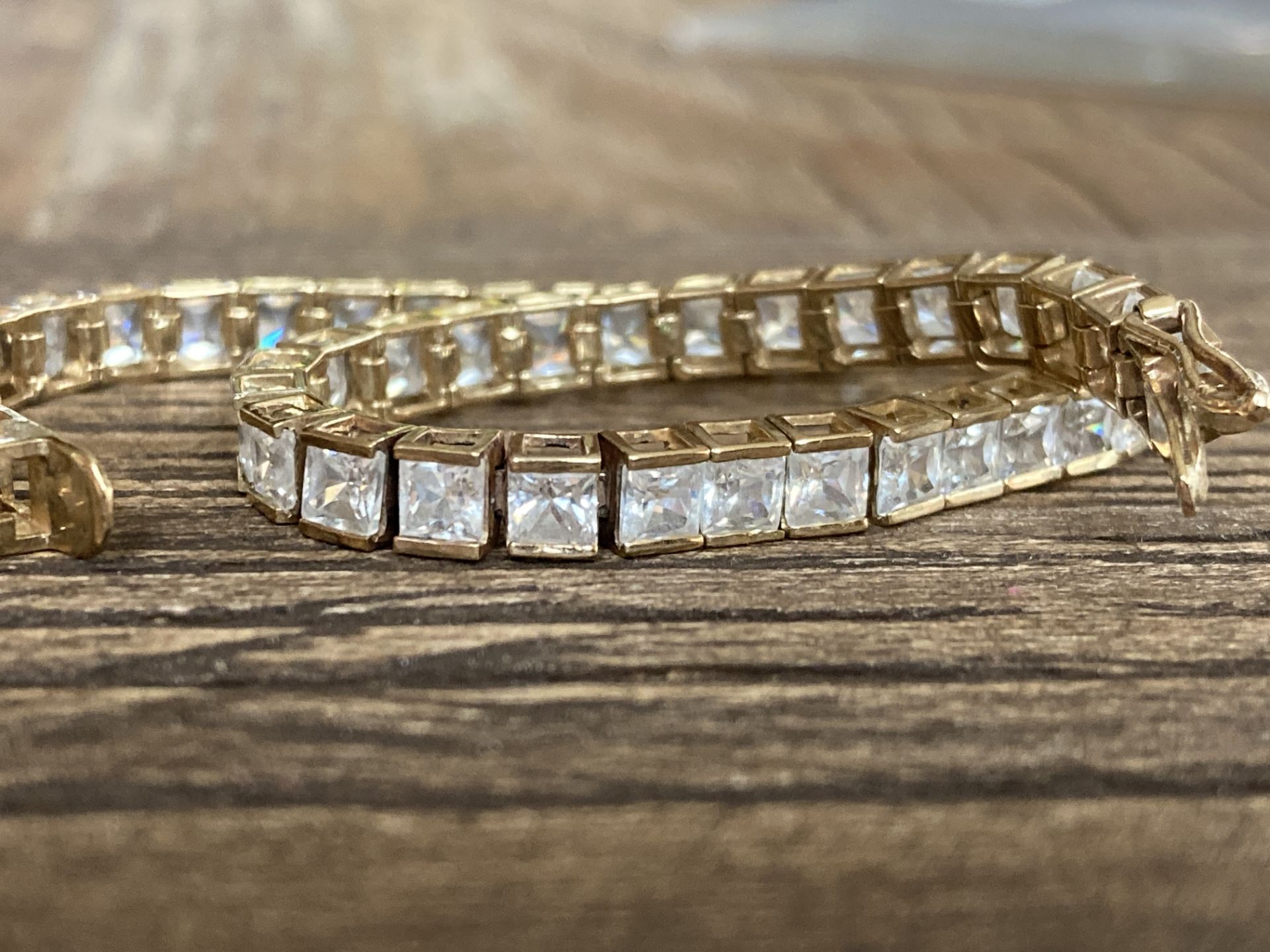 9CT LINE BRACELET - Image 3 of 3