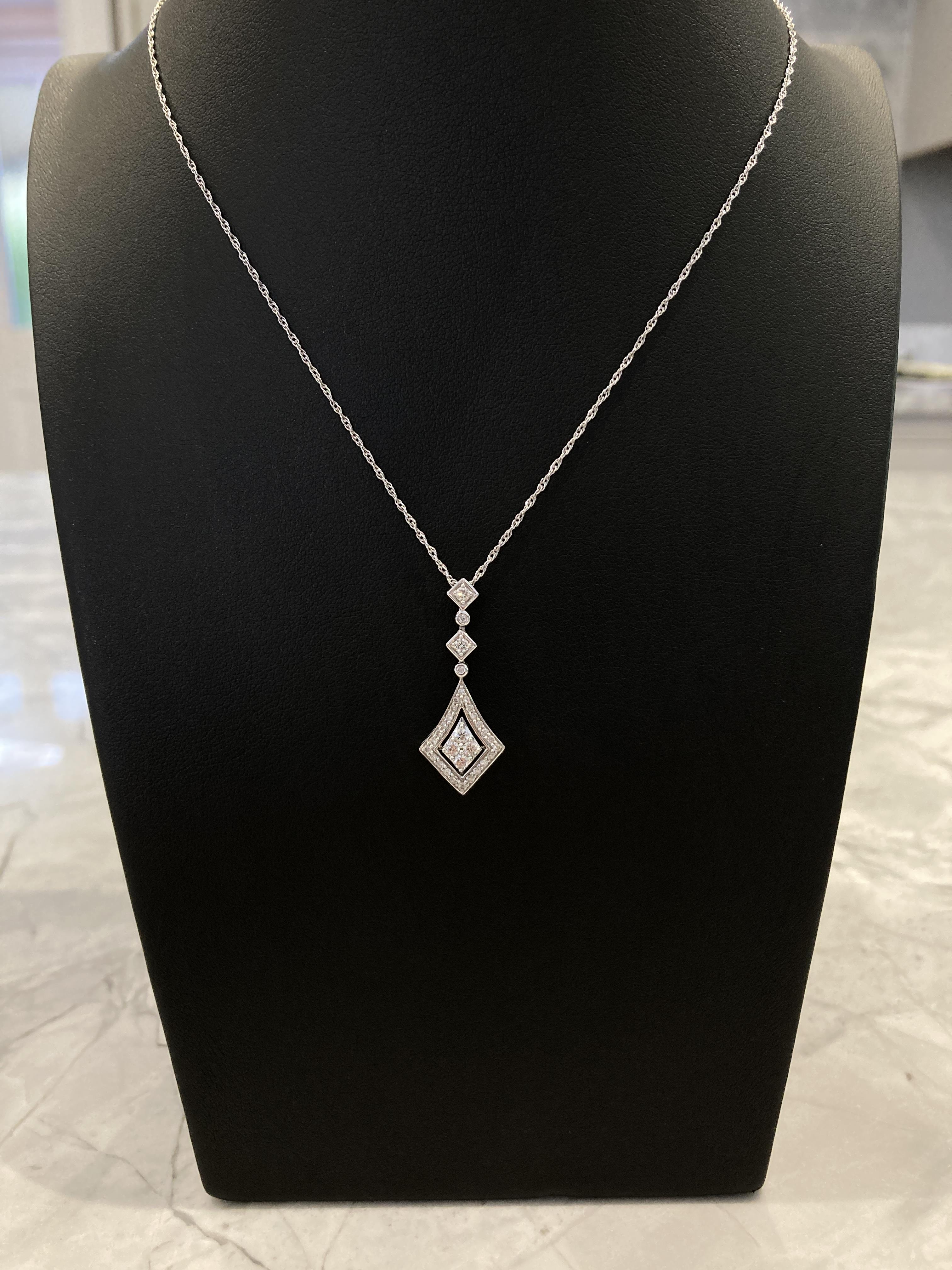 9CT WHITE GOLD DIAMOND NECKLACE & PENDANT (0.5CT) - Image 2 of 3