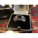 9CT YELLOW GOLD AMETHYST & DIAMOND RING - SIZE: S / WEIGHT: 3.5G
