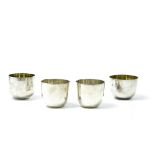 Lot of silver GREAT BRITAIN Composed of four cups, 1 Asprey, 2 Peter Maurice Castle-Smith, 1 Camelot