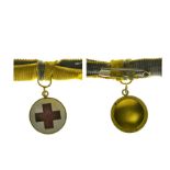 Red cross, SWEDEN, Medal, 20mm diameter, vermeil, back reads CC SPORRONG & C hallmarked, with its