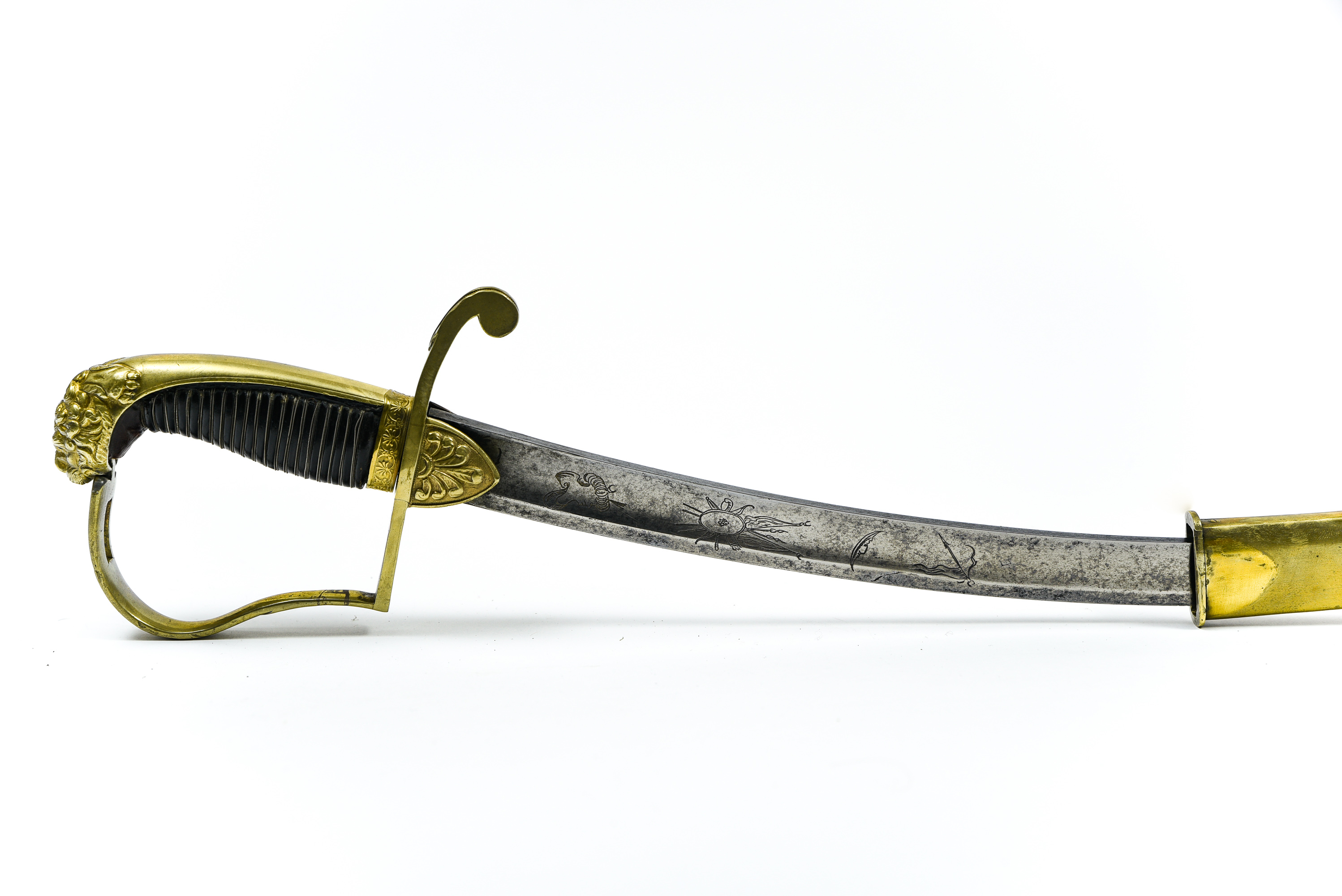 Light cavalry officer's sabre GREAT BRITAIN, EARLY 19TH CENTURY With its scabbard.