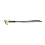 Dayak knife INDONESIA, LATE 19TH CENTURY Bone pommel.