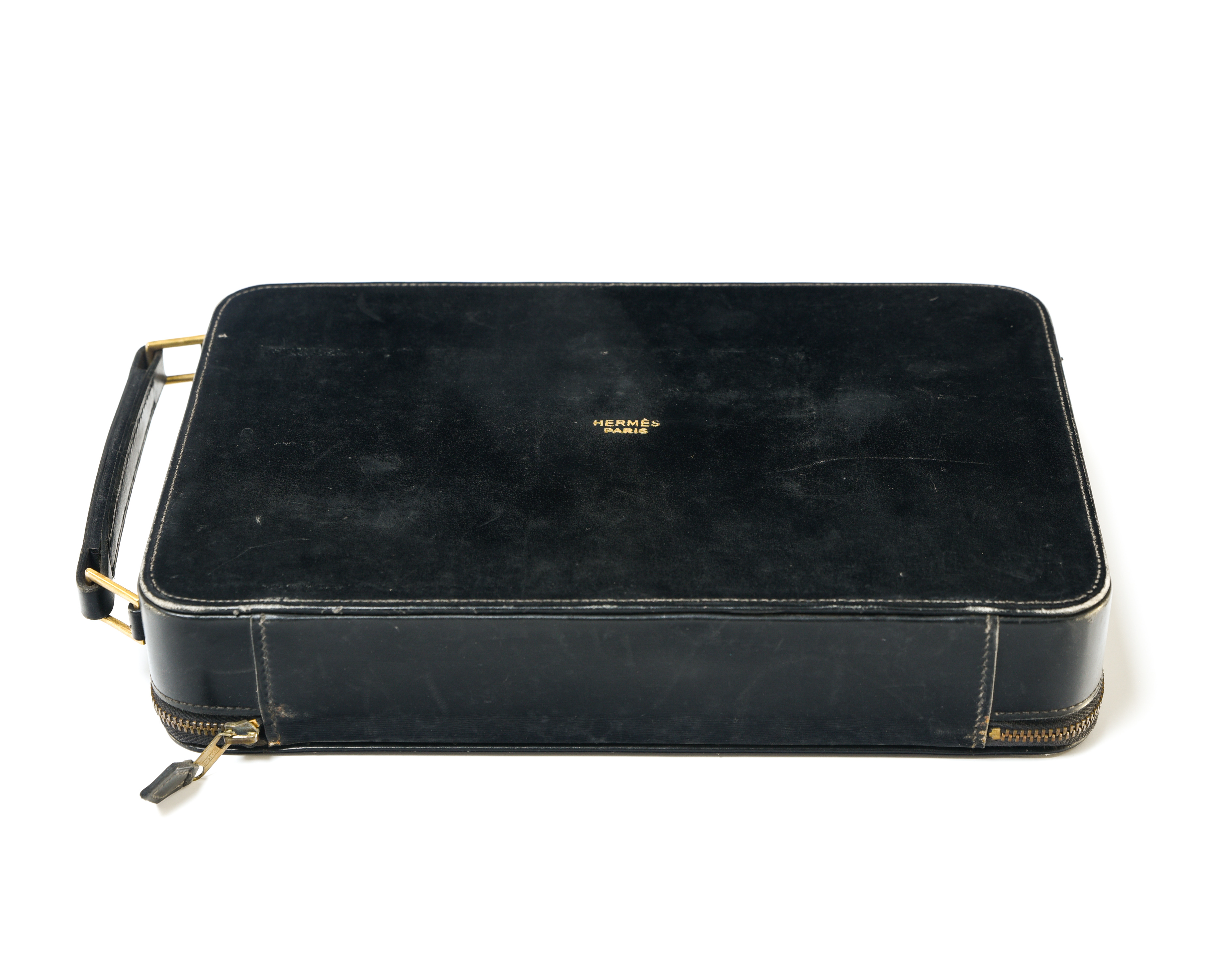 HERMES Travel case 1930 1930s Hermes travel case in black box leather with red interior. Complete. 7 - Image 2 of 4