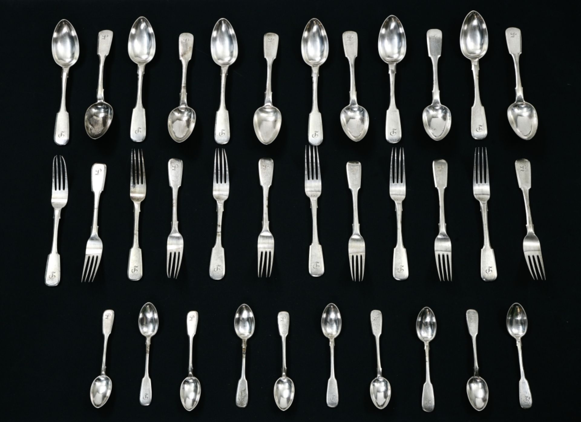 Part of an initialled cutlery set MOSCOW, CA. 1880 silver, composed of 12 large forks, 12 large - Image 3 of 4