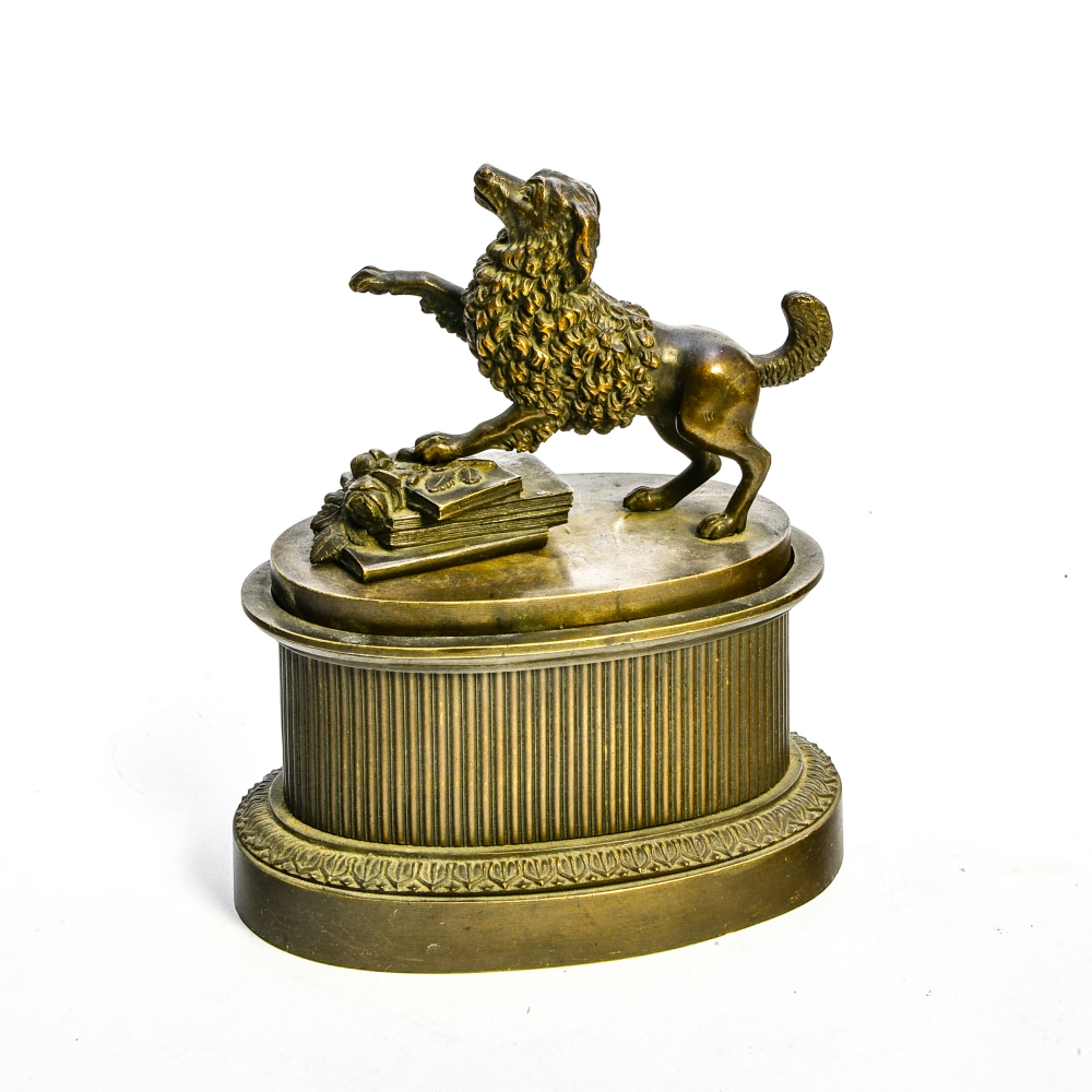 Wise poodle inkwell 19TH CENTURY WORK Bronze with brown patina, cover adorned with a dog and a