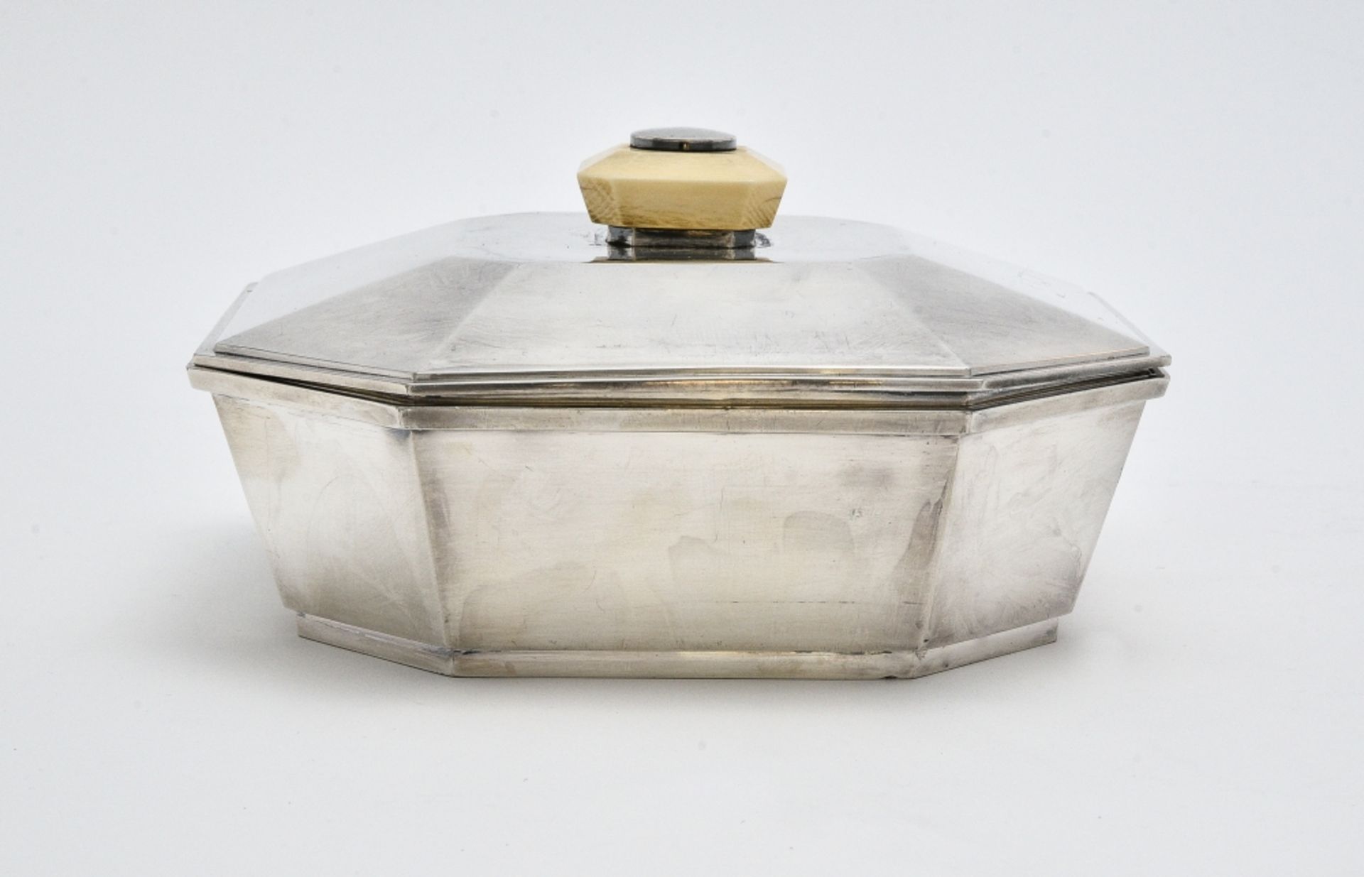 WOLFERS Freres Vegetable dish silver with ivory handle. Silversmith hallmark and A800. - Image 3 of 4