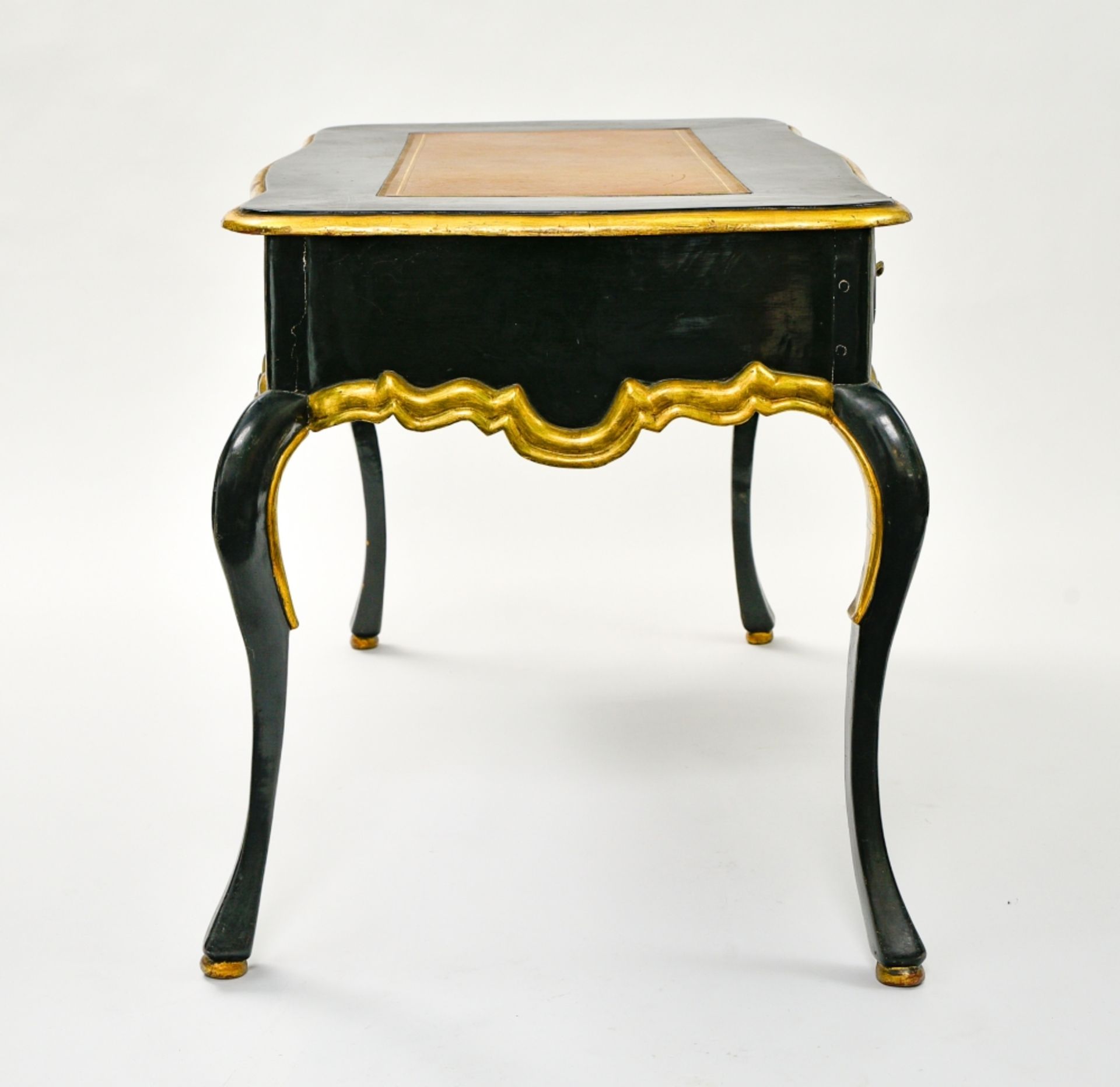 Desk 19TH CENTURY ENGLISH WORK black- and gold-lacquered wood, surface upholstered in brown and gold - Bild 3 aus 4