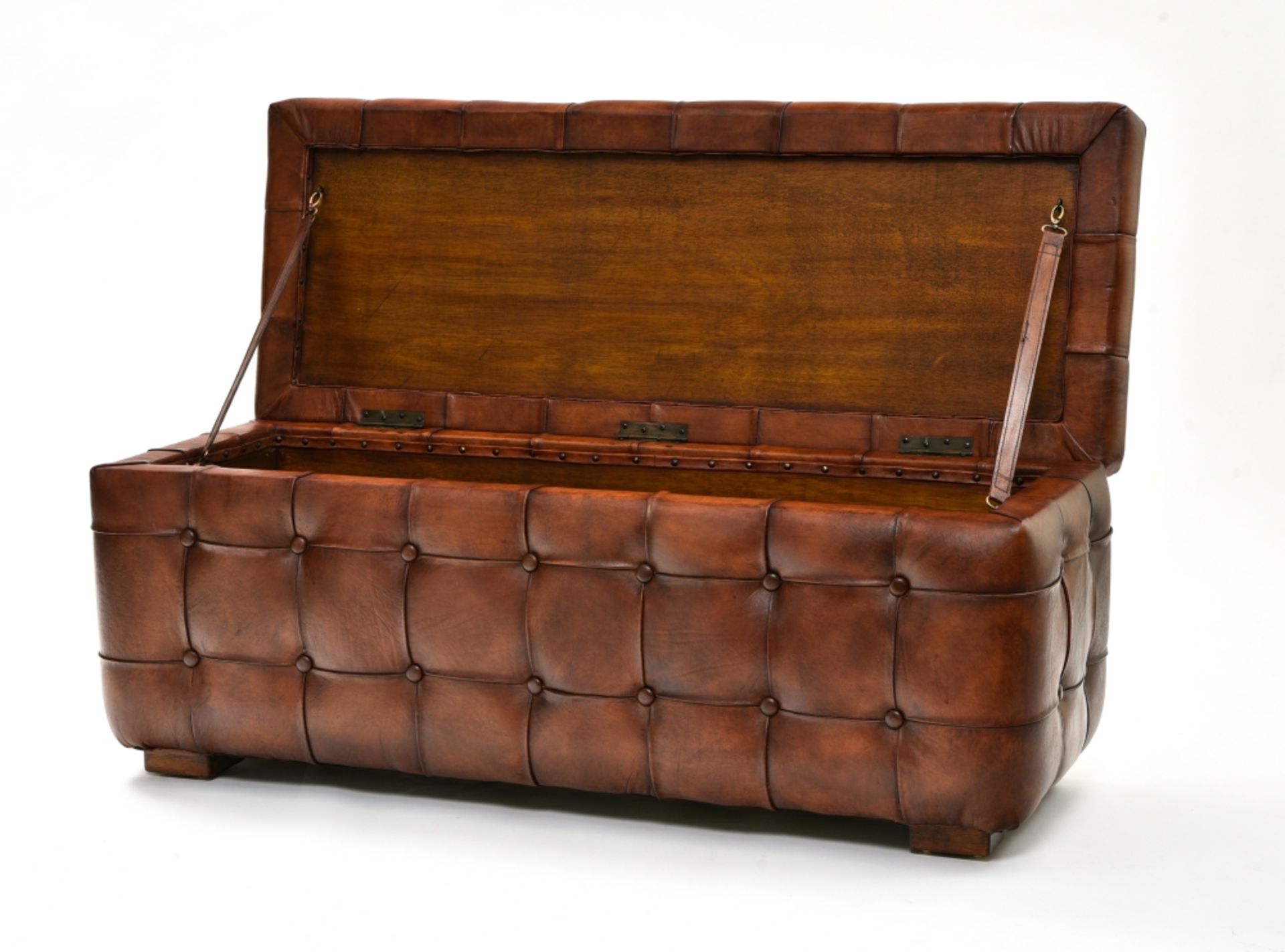 Blanket chest 20TH CENTURY WORK padded Havana leather, exotic wood interior H : 50 cm Width : 122 cm - Image 2 of 3