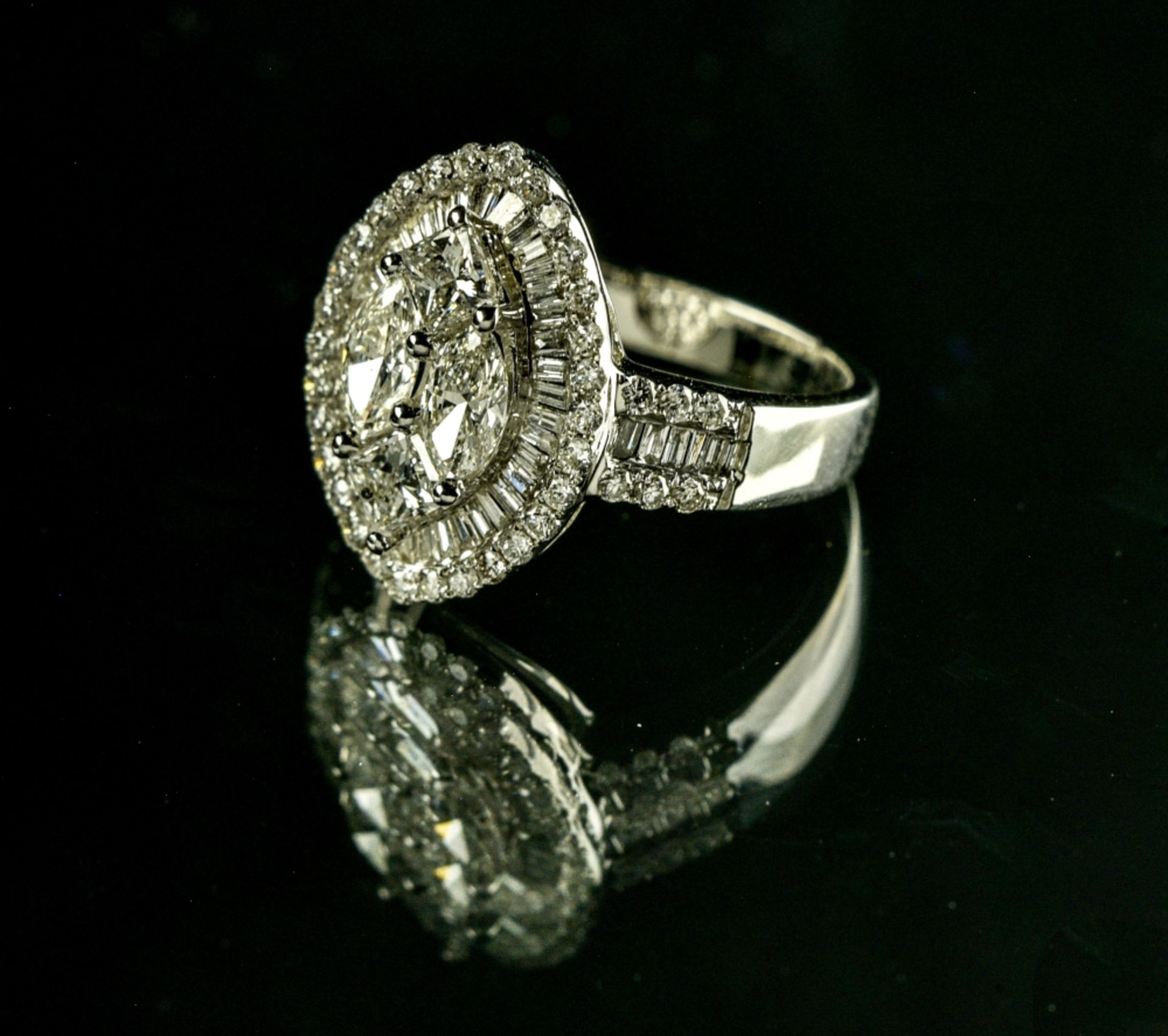 Marquise ring set with diamonds 18 kt white gold, numbered 0893, set with two princess-cut