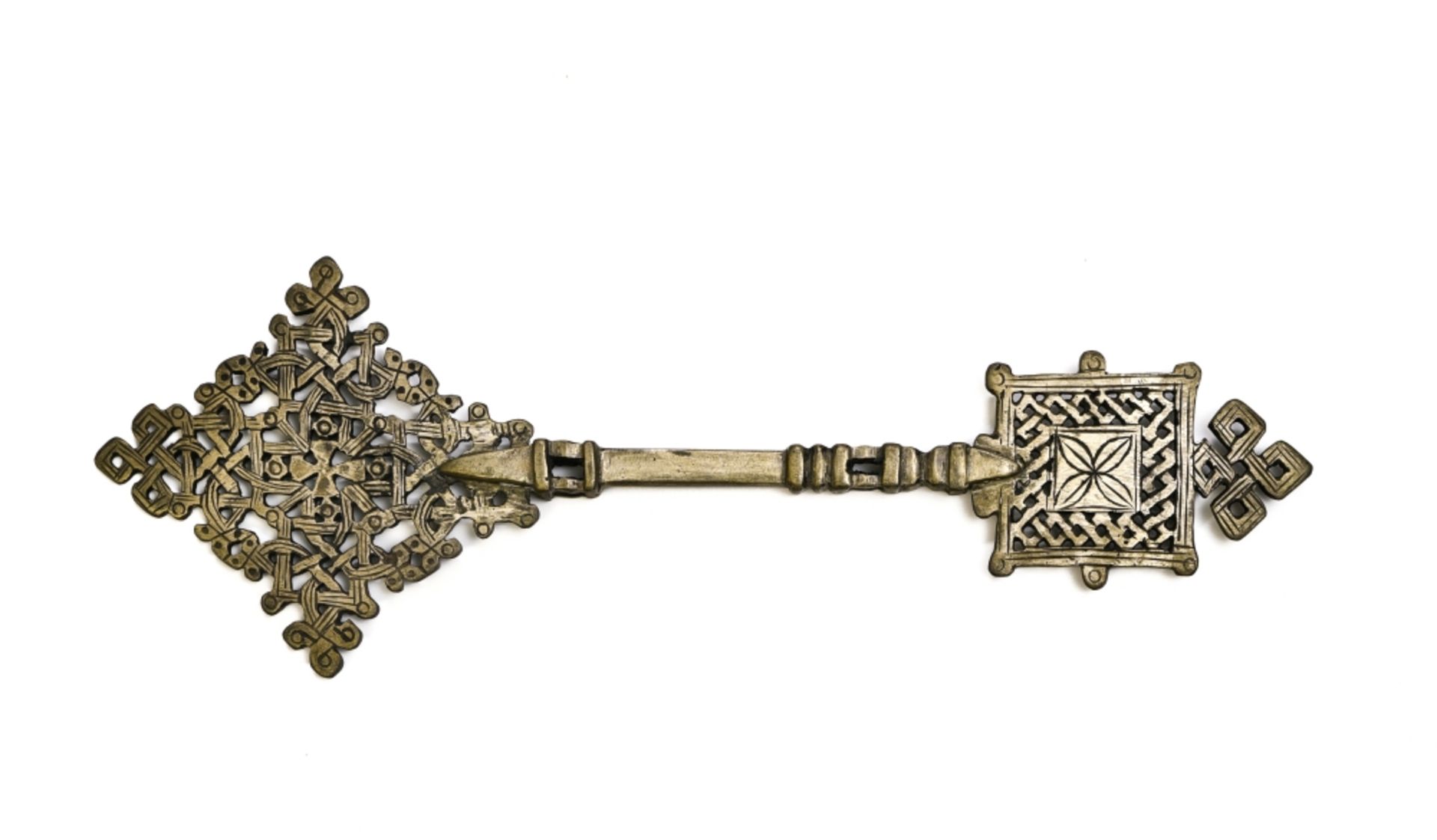 Coptic cross for processions ETHIOPIA, CA. 1900 silver-plated bronze H : 30,5 cm Width : 10,5 cm - Image 3 of 3