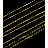 Lot of four chains 18 kt yellow gold. Three chains bear an Italian 750 hallmark, the fourth (older